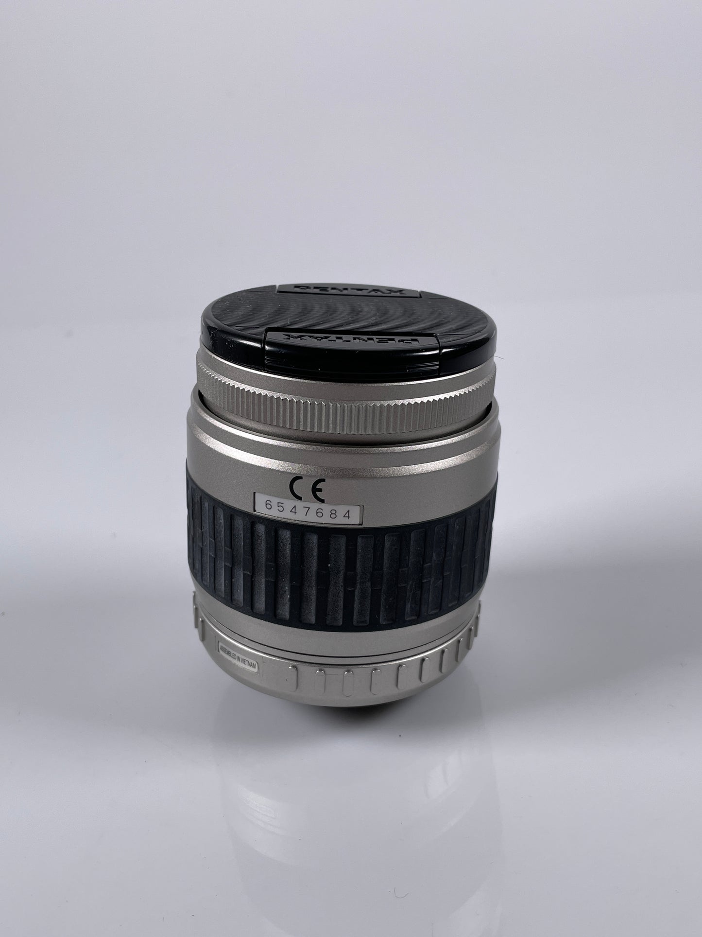 SMC Pentax-FA 28-90mm f3.5-5.6 zoom lens