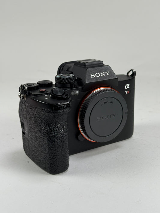 Sony a7R V 61MP Mirrorless Digital Camera - Black (Body Only)