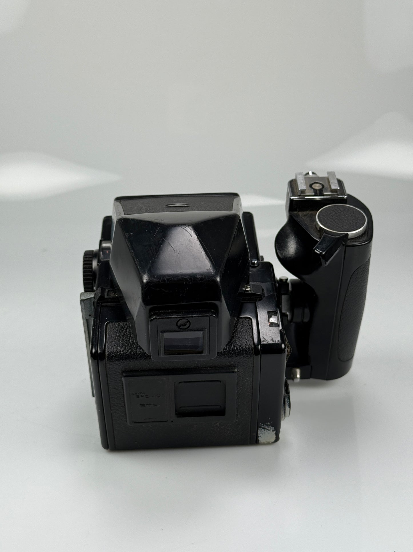 Zenza Bronica ETRS Medium Format Film Camera, prism Finder grip