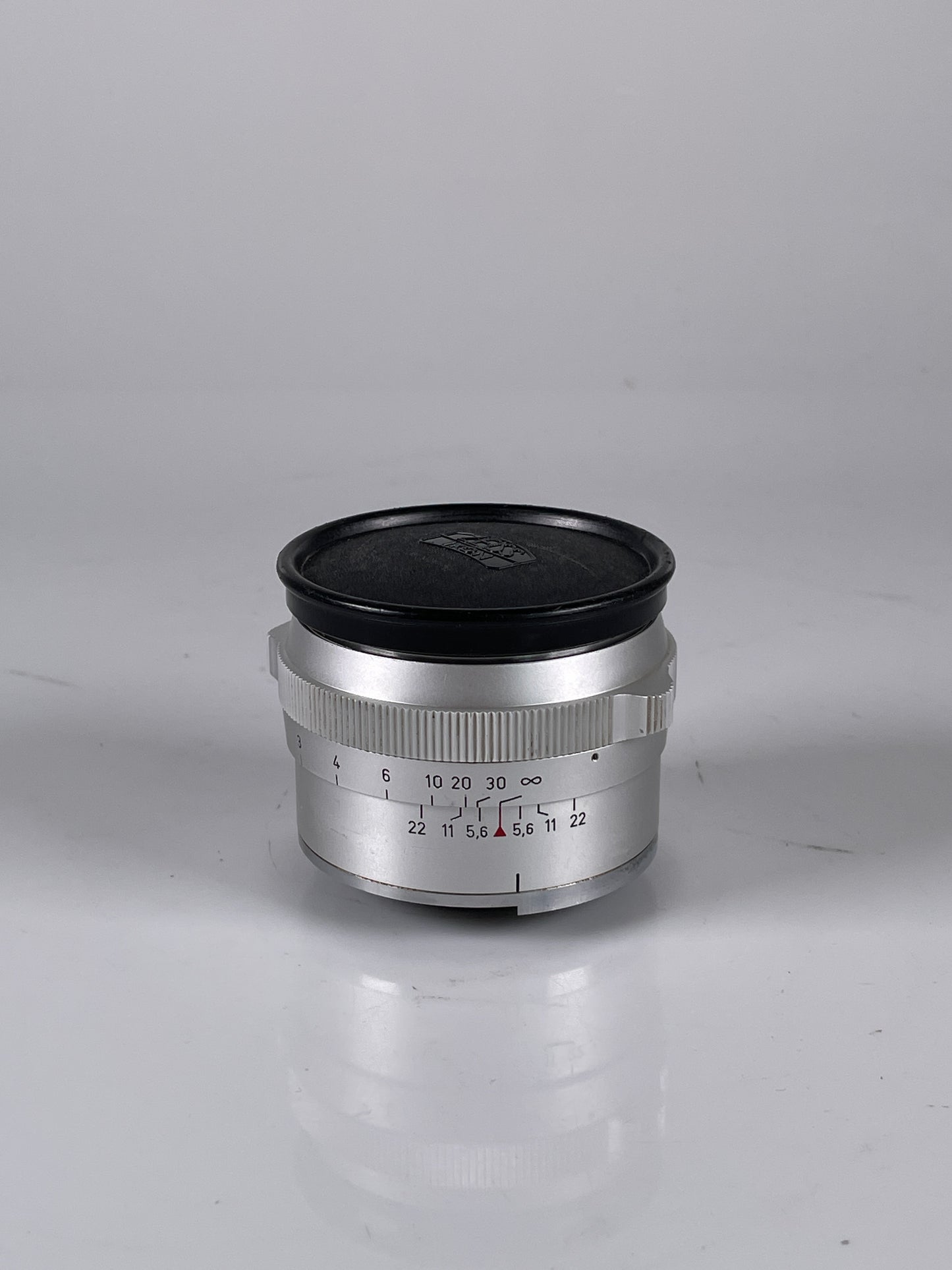 Carl Zeiss Planar 50mm f2 Contarex Mount chrome silver