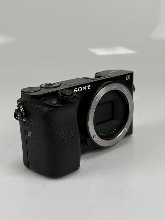 Sony A6000 24.3MP Mirrorless Digital Camera Black ILCE-6000