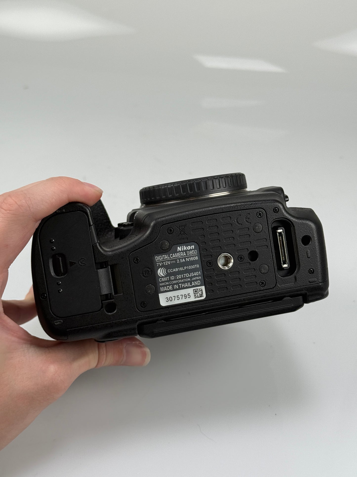 Nikon D850 Full Frame Digital camera body SC: 22k