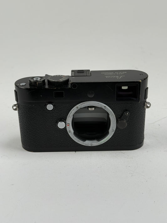 Leica M-P 240 Black Paint Digital Rangefinder Camera