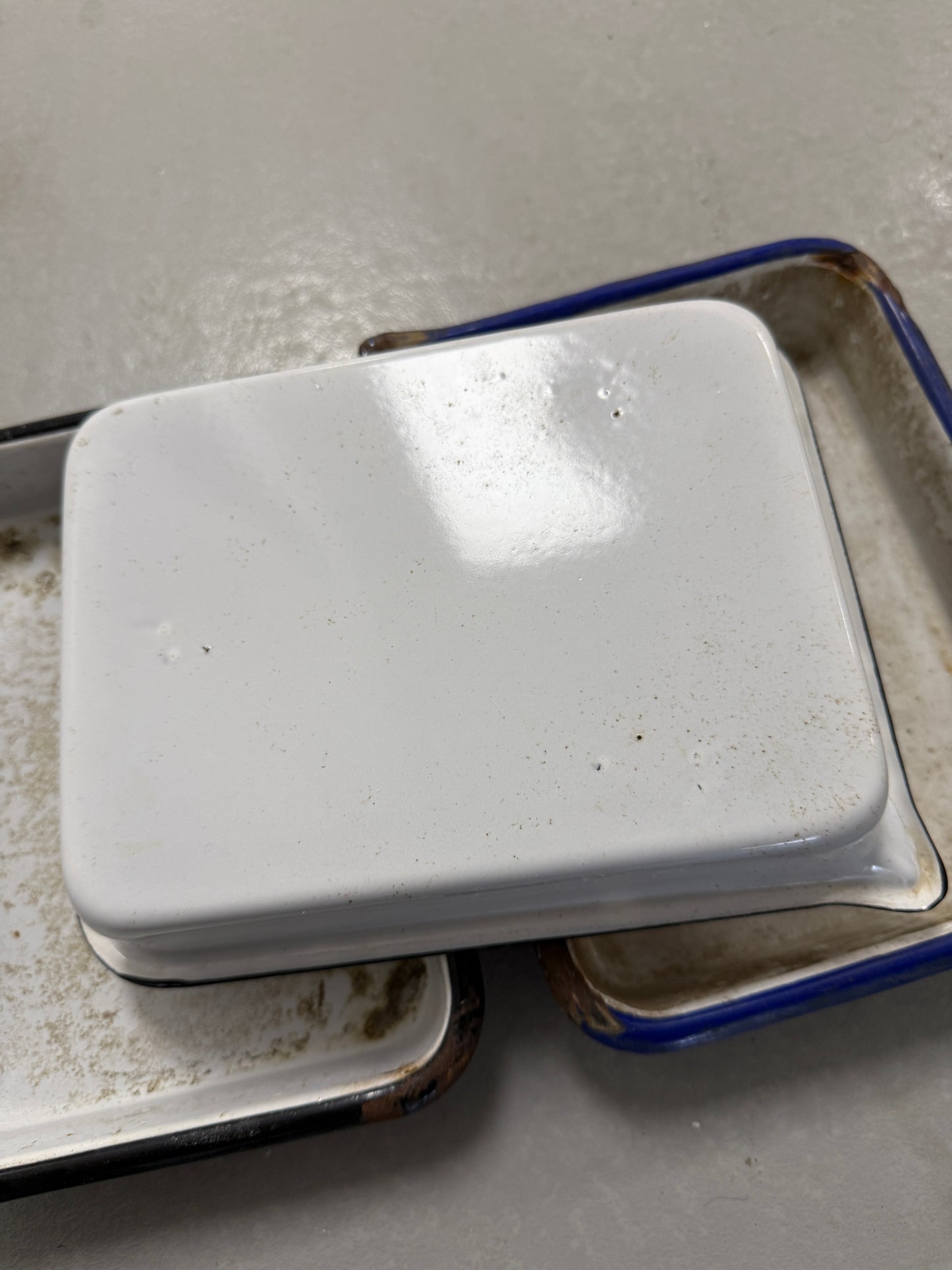 Vintage Porcelain White/Blue Enamel Photo Developing Tray - Film Darkroom 9x7 set of 3