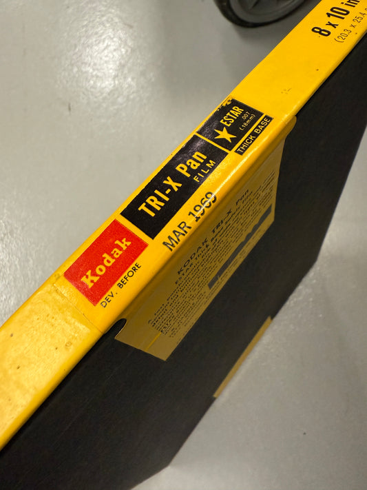 Expired 8x10 KODAK 4163 Tri-X Pan Estar Base Large Format Film 25 Sheets 1969