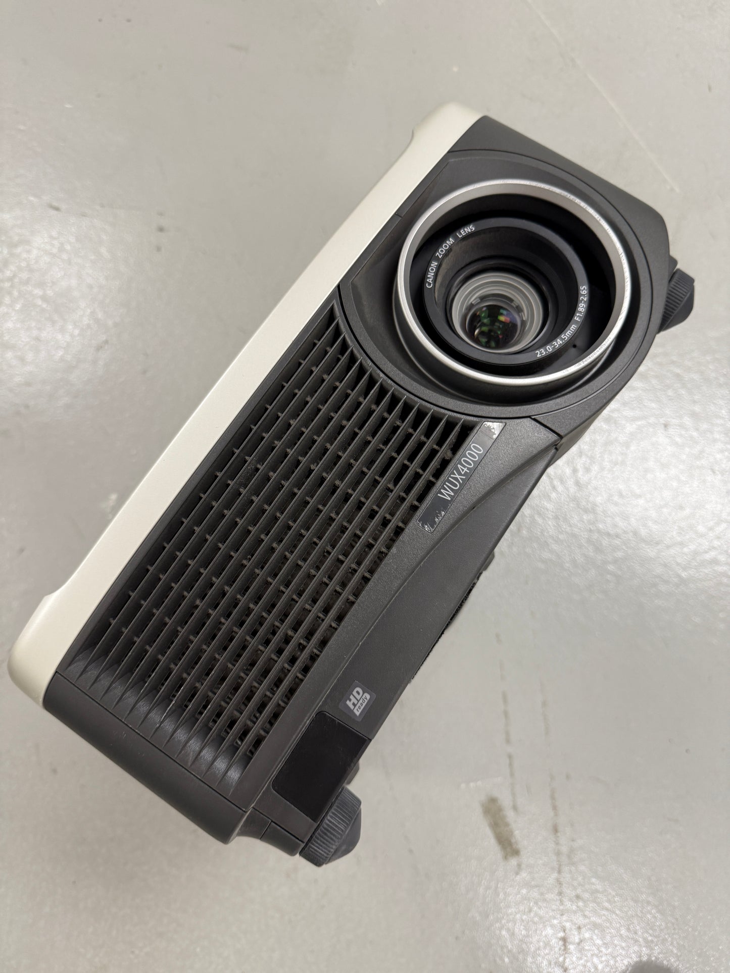 Canon WUX4000 Professional Projector w/ Canon Zoom LensNo Remote