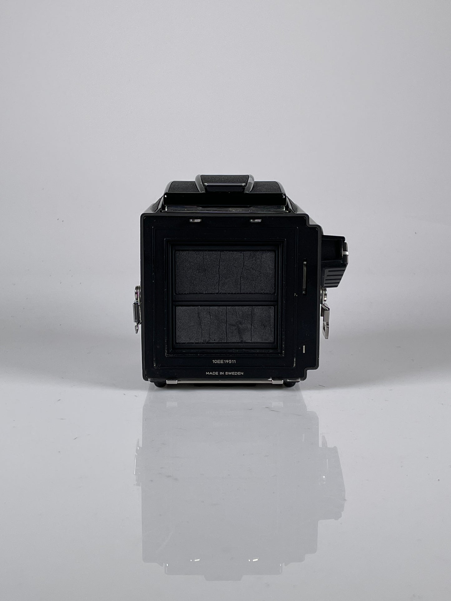 Hasselblad 501CM Film Camera Body Black, wlf waist level, acute matte split screen