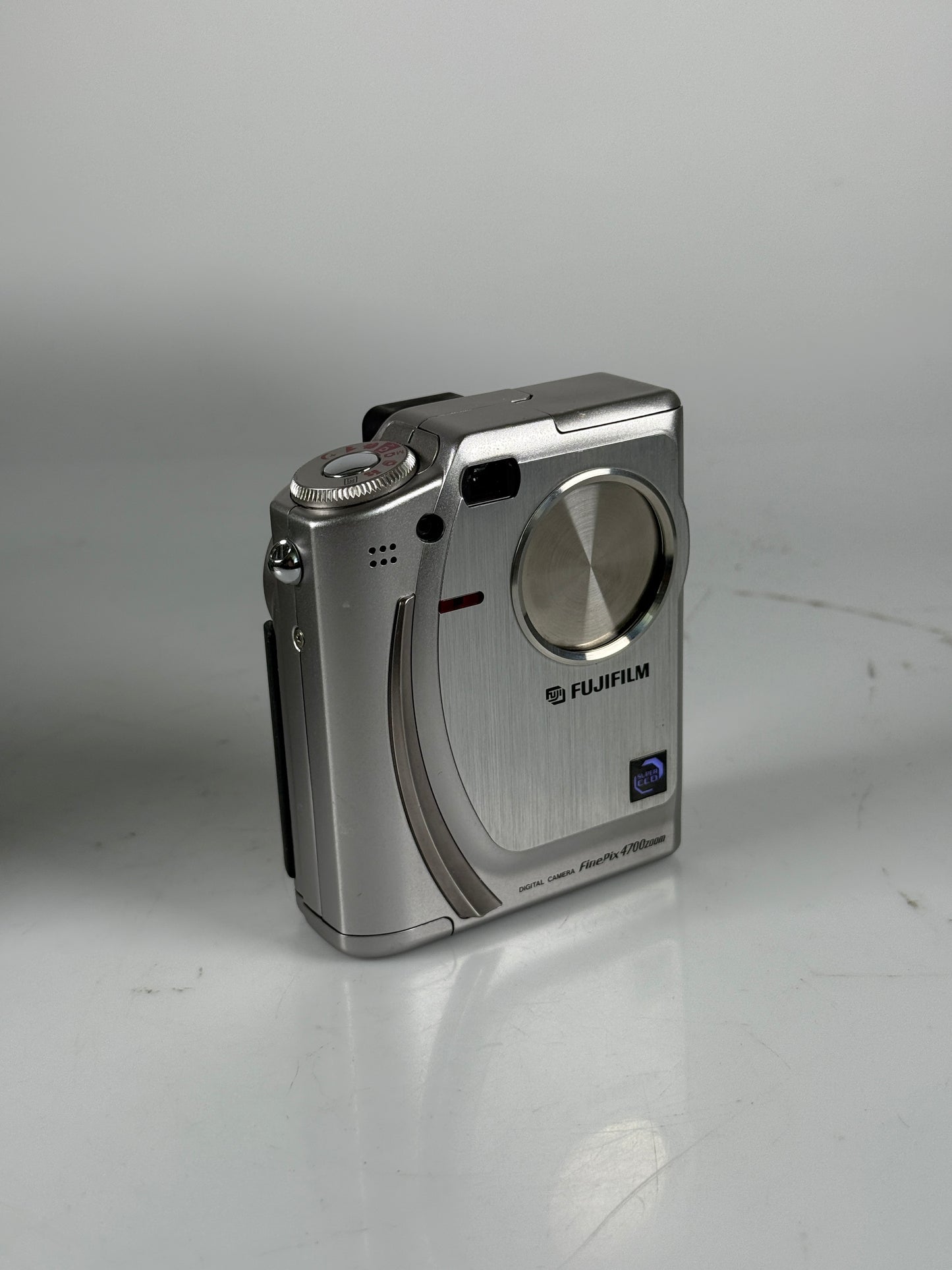 Fujifilm FinePix 4700 Zoom Digital Camera