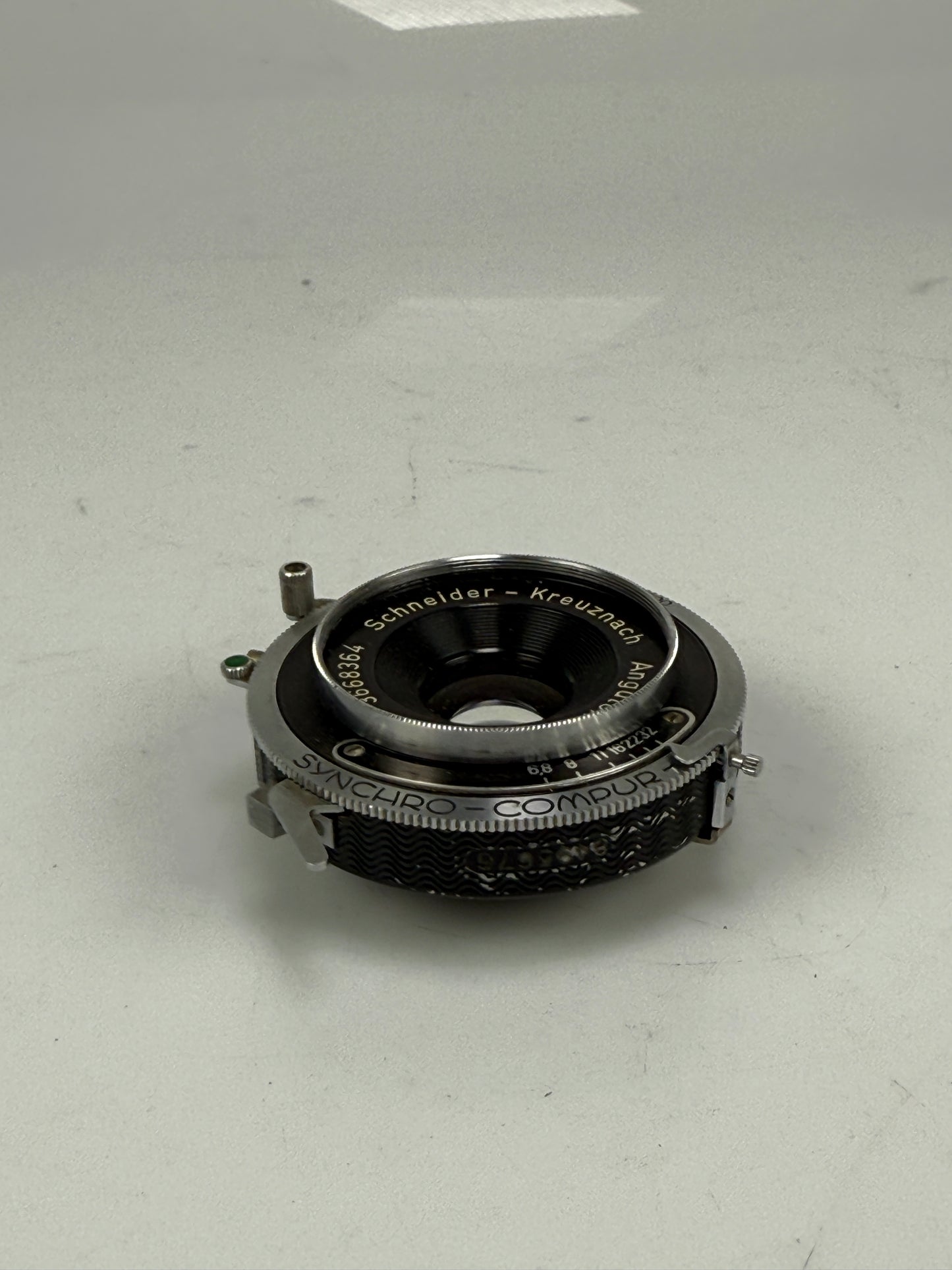 Schneider Kreuznach 90mm f6.8 Angulon Synchro-Compur B Shutter