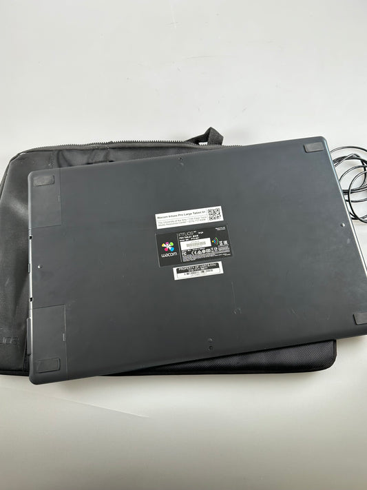 Wacom PTH-851 Intuos Pro Digital Graphic Drawing Pen Tablet Large Tested w/ Pen