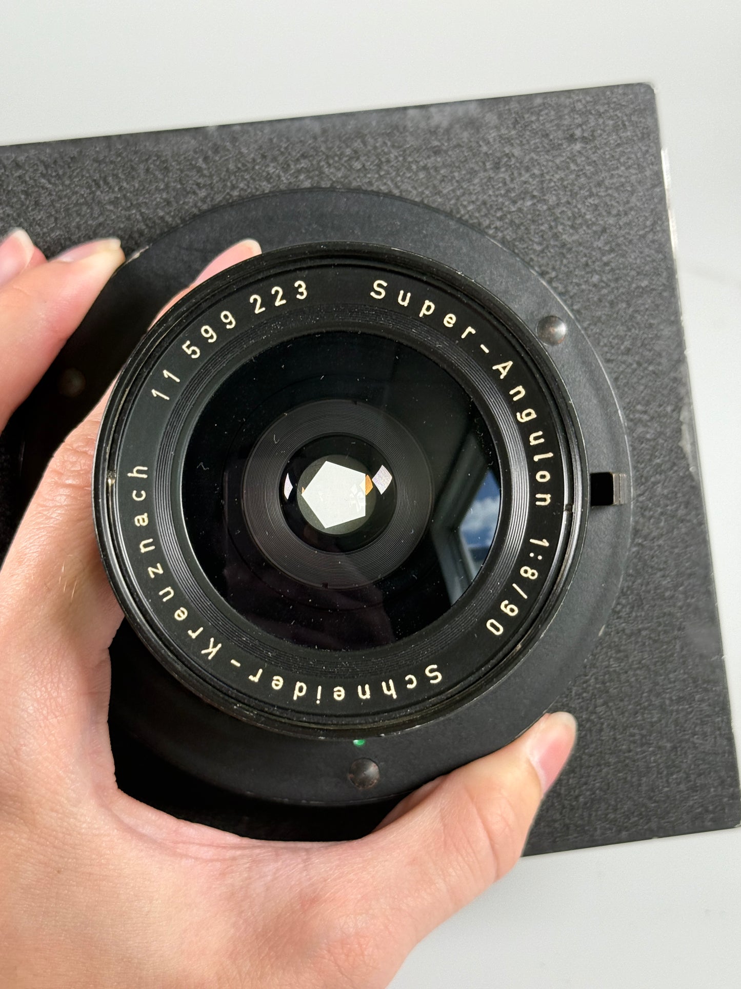 Schneider Kreuznach Super Angulon 90mm f8 lens in DB shutter