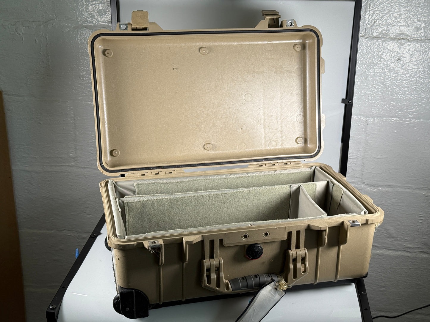 Pelican 1510 Carry-On Case with Organizer/Divider System, With Wheels tan