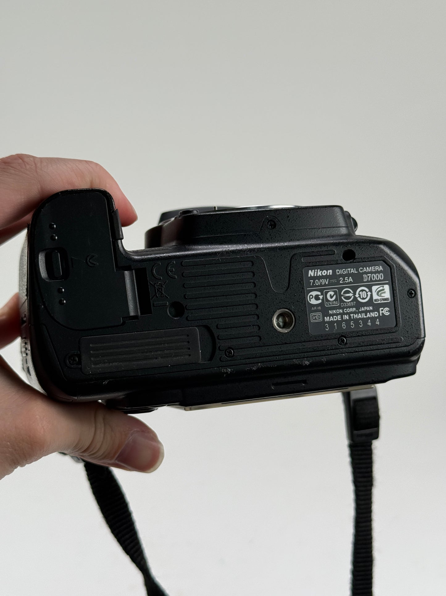 Nikon D7000 Digital SLR Camera Body black
