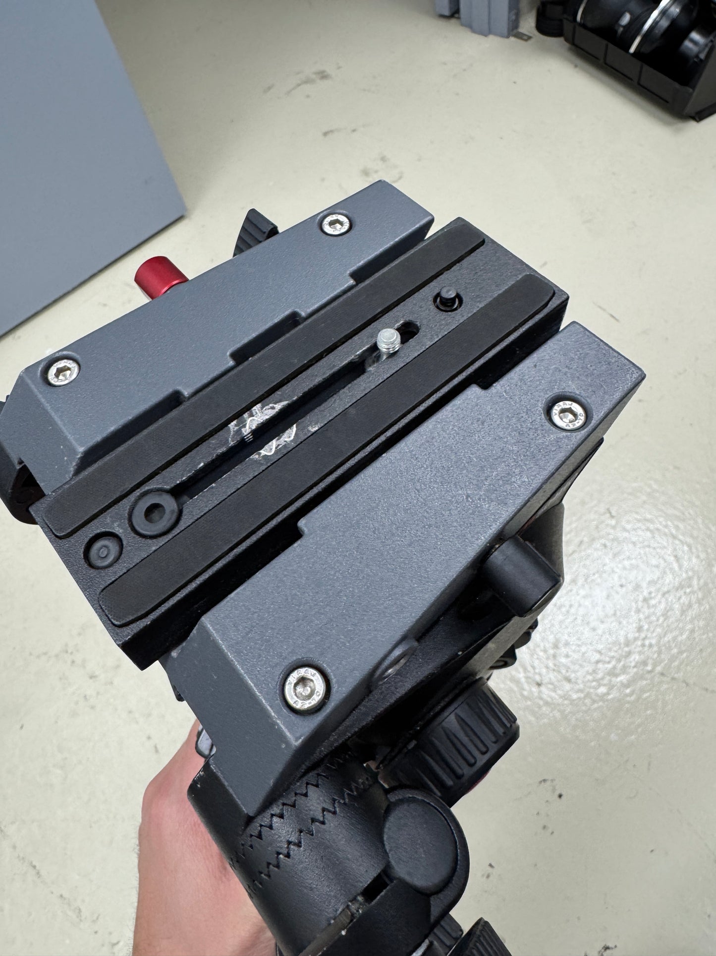 Manfrotto Tripod video head 504HD with Miller legs