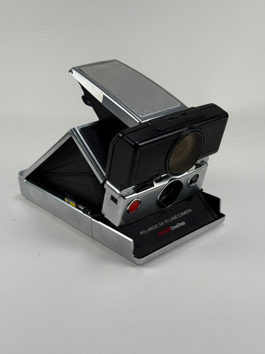 Polaroid SX-70 Land Camera Sonar One-Step Autofocus Instant Camera Black