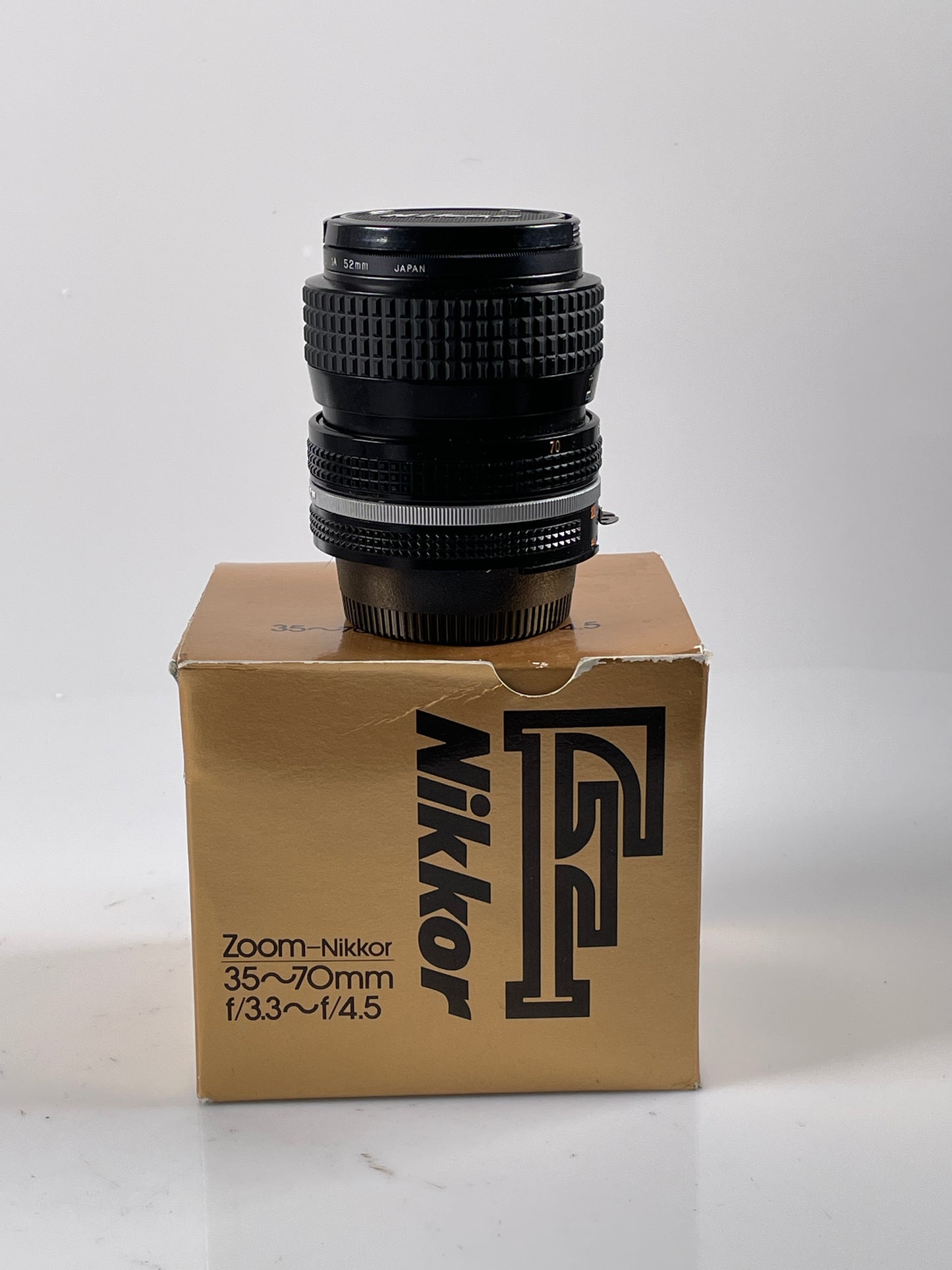 Nikon Nikkor 35-70mm f3.3-4.5 AIS Zoom Lens