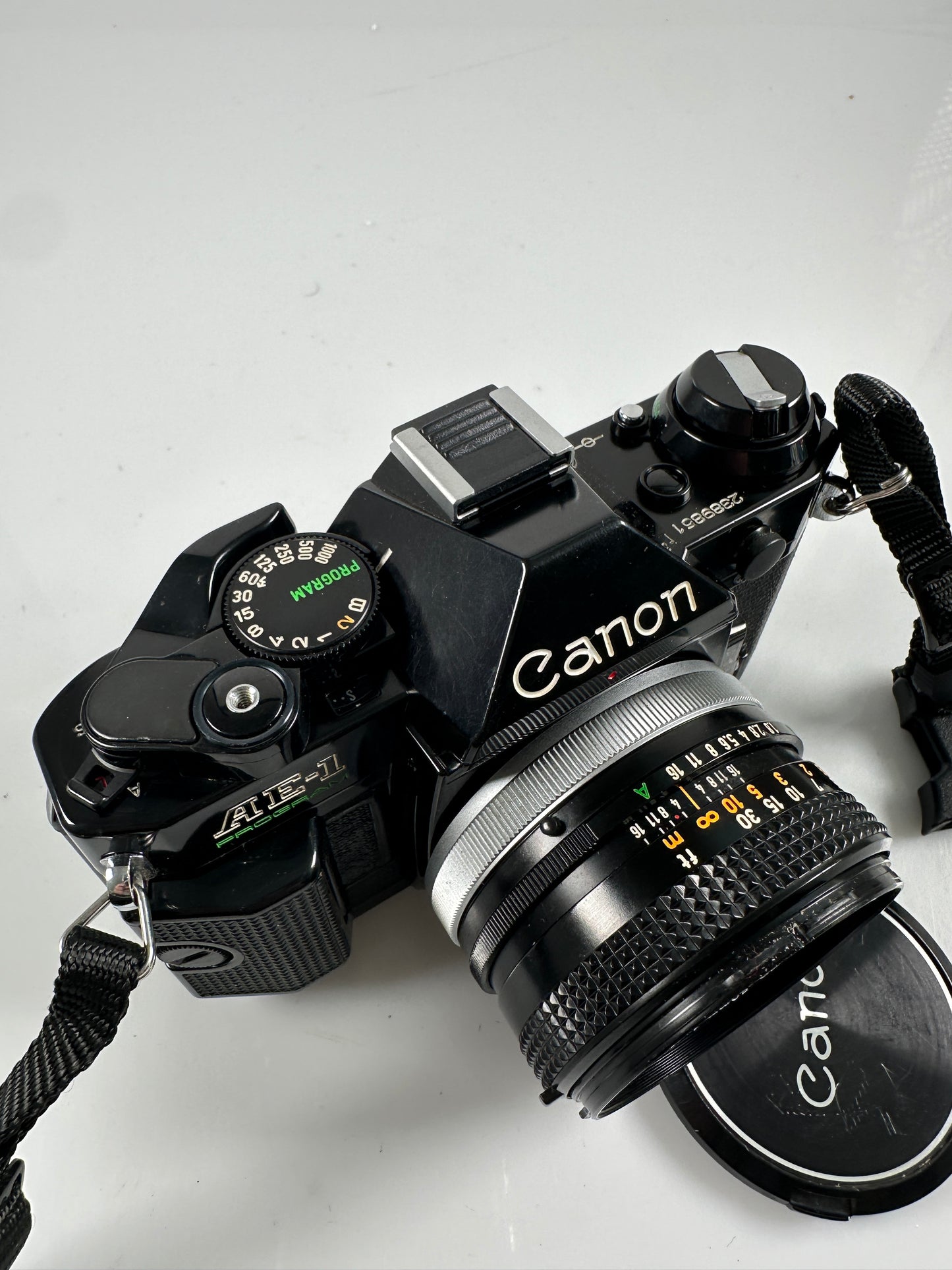 CANON AE-1 program black SLR 35mm Film Camera with 50mm f1.8 Kit