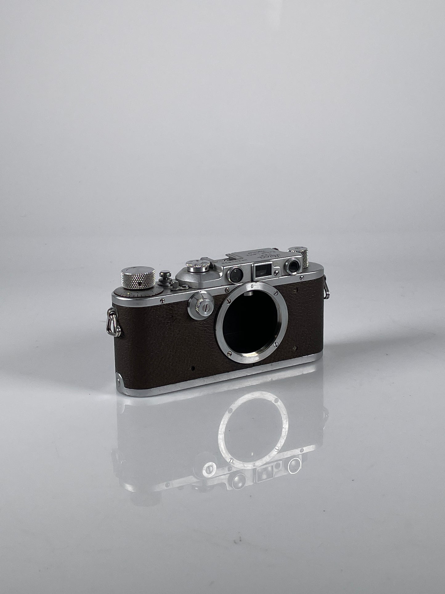 Leica III Model F 35mm Film Rangefinder Chrome Camera Body
