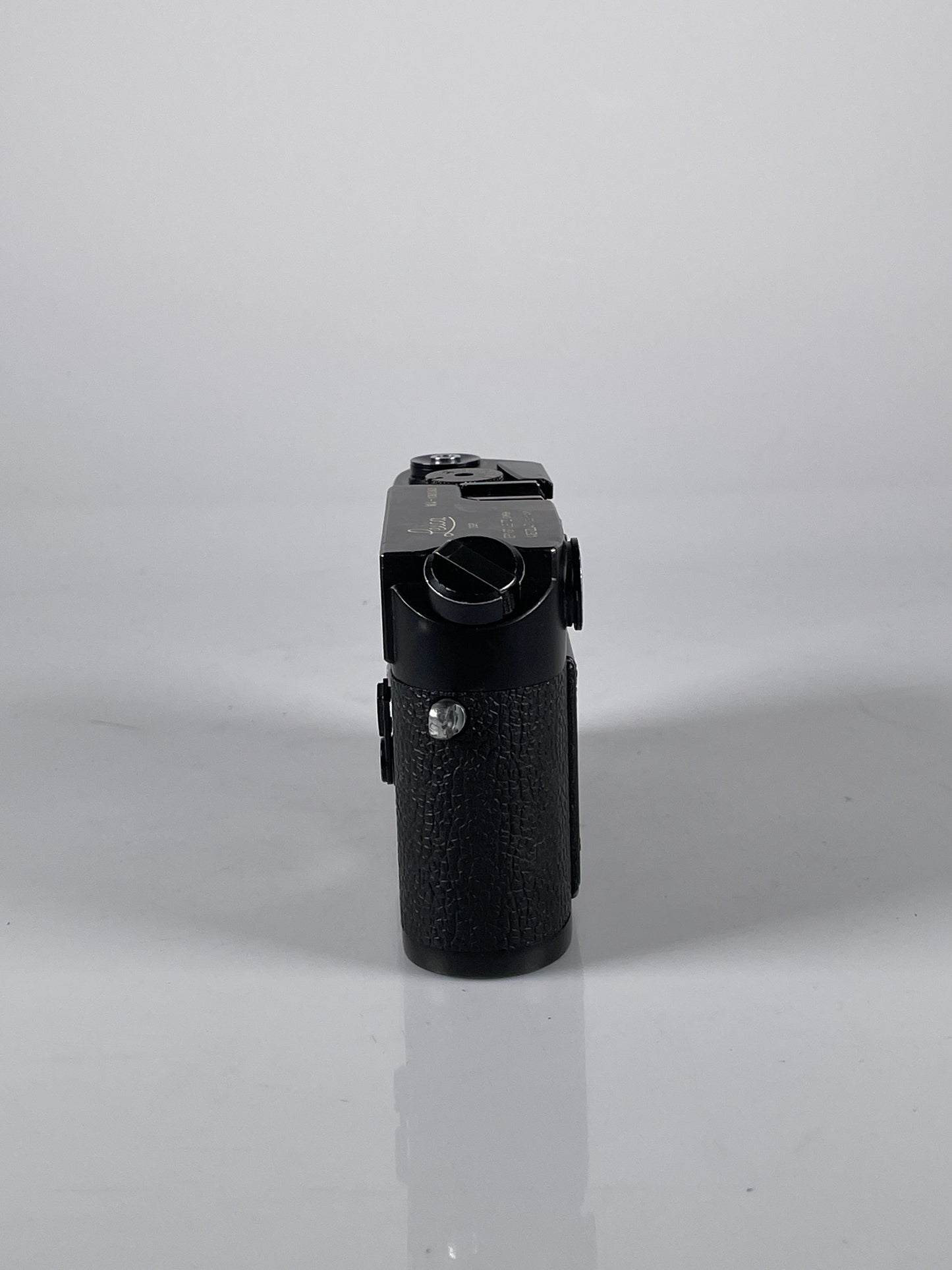 Leica M4 Black Chrome 35mm rangefinder film camera body