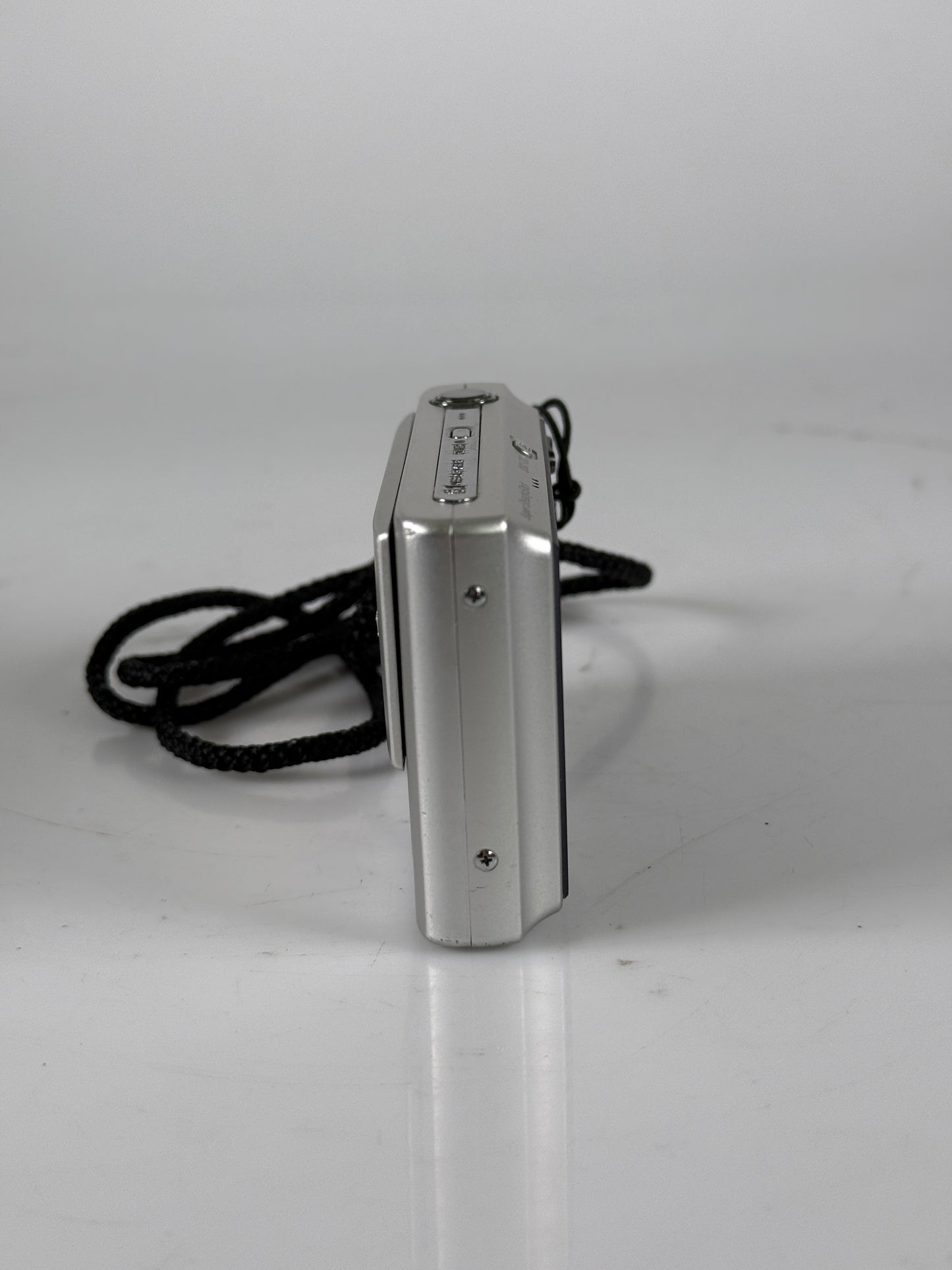 Sony Cybershot DSC-T20 8.1MP Digital Camera with 3x Optical Zoom Silver