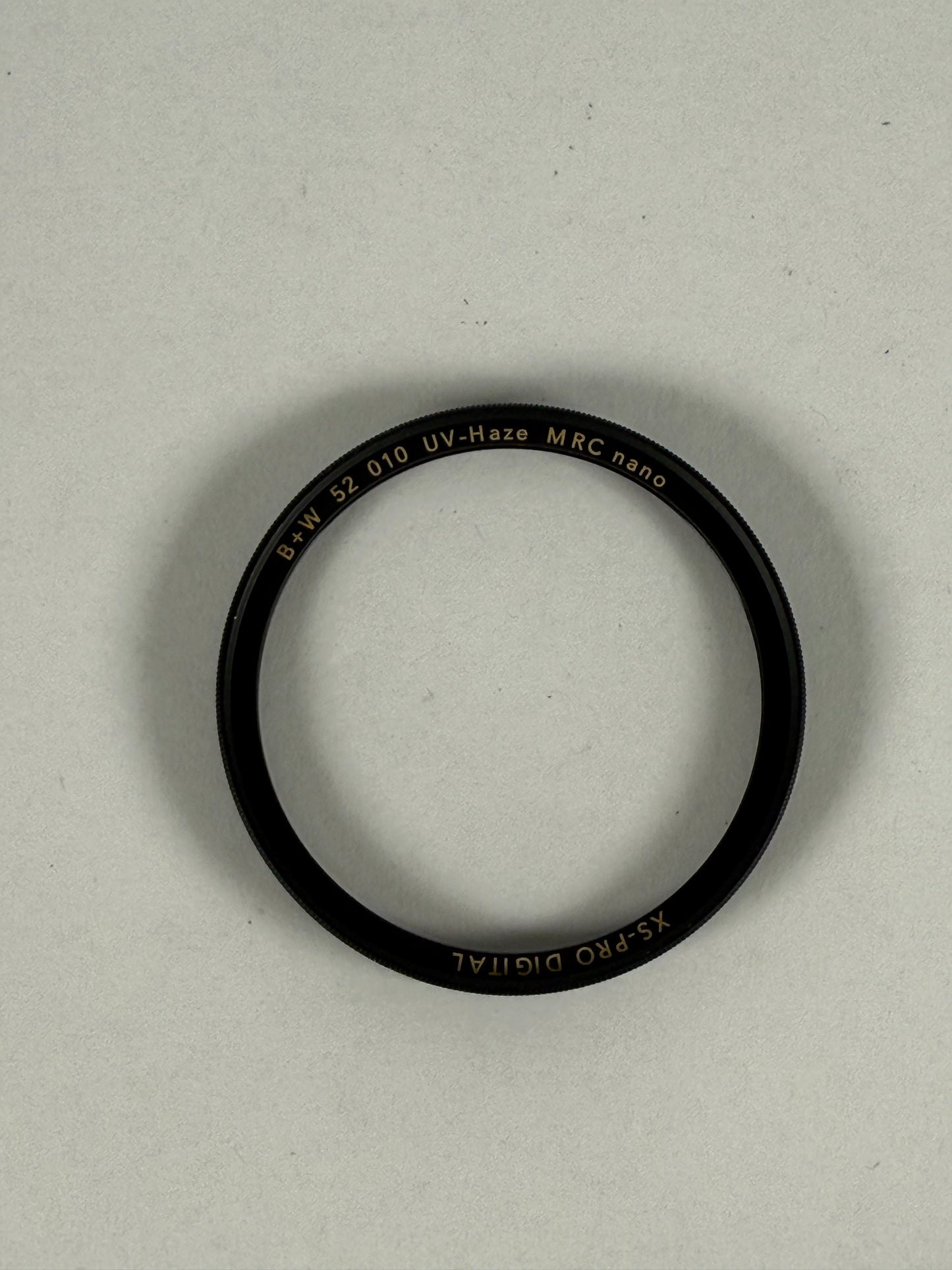 B+W 52mm 010 UV Clear 1x MRC nano Lens Filter XS-PRO