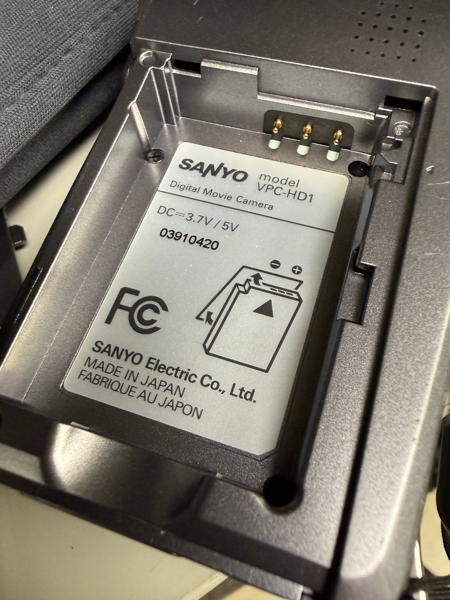 Sanyo Xacti VPC-HD1 Digital Movie Camera Digicam