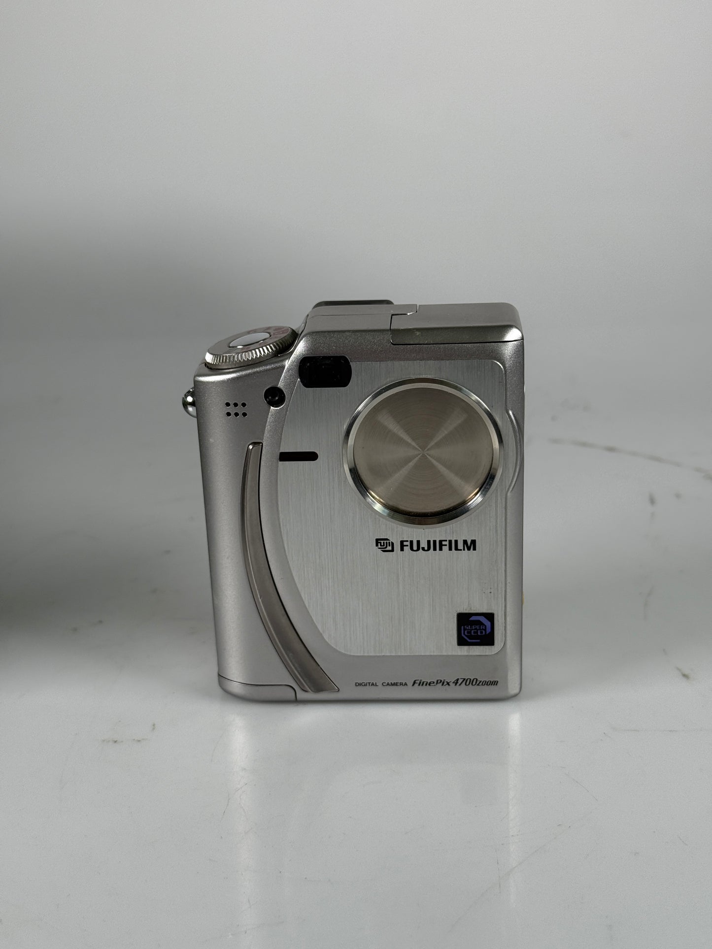 Fujifilm FinePix 4700 Zoom Digital Camera