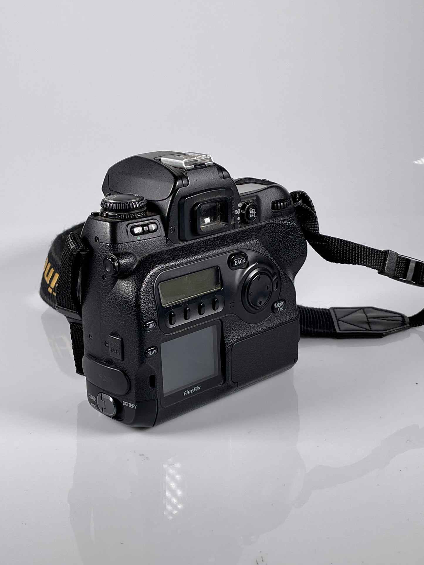 Fuji FinePix S2 Pro Digital Camera - Nikon F