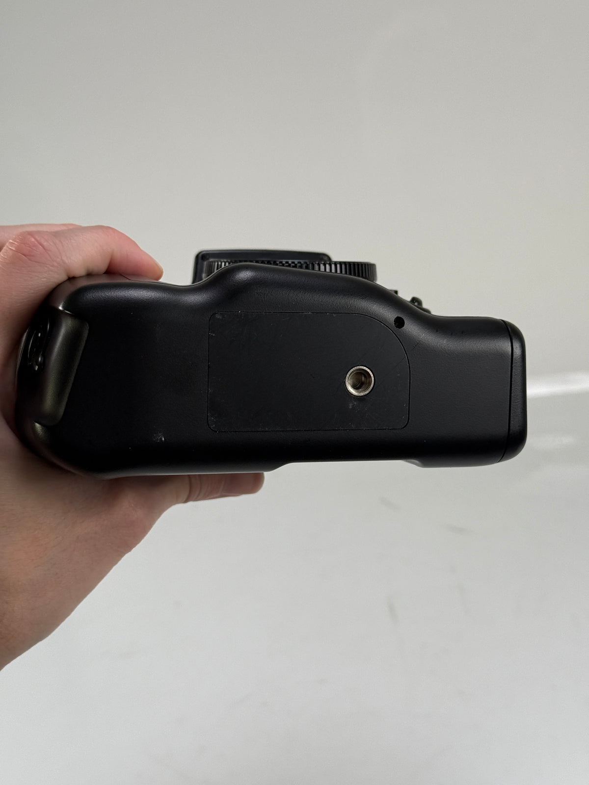 Nikon N90s AF SLR Film Camera Body w MB-10 Grip