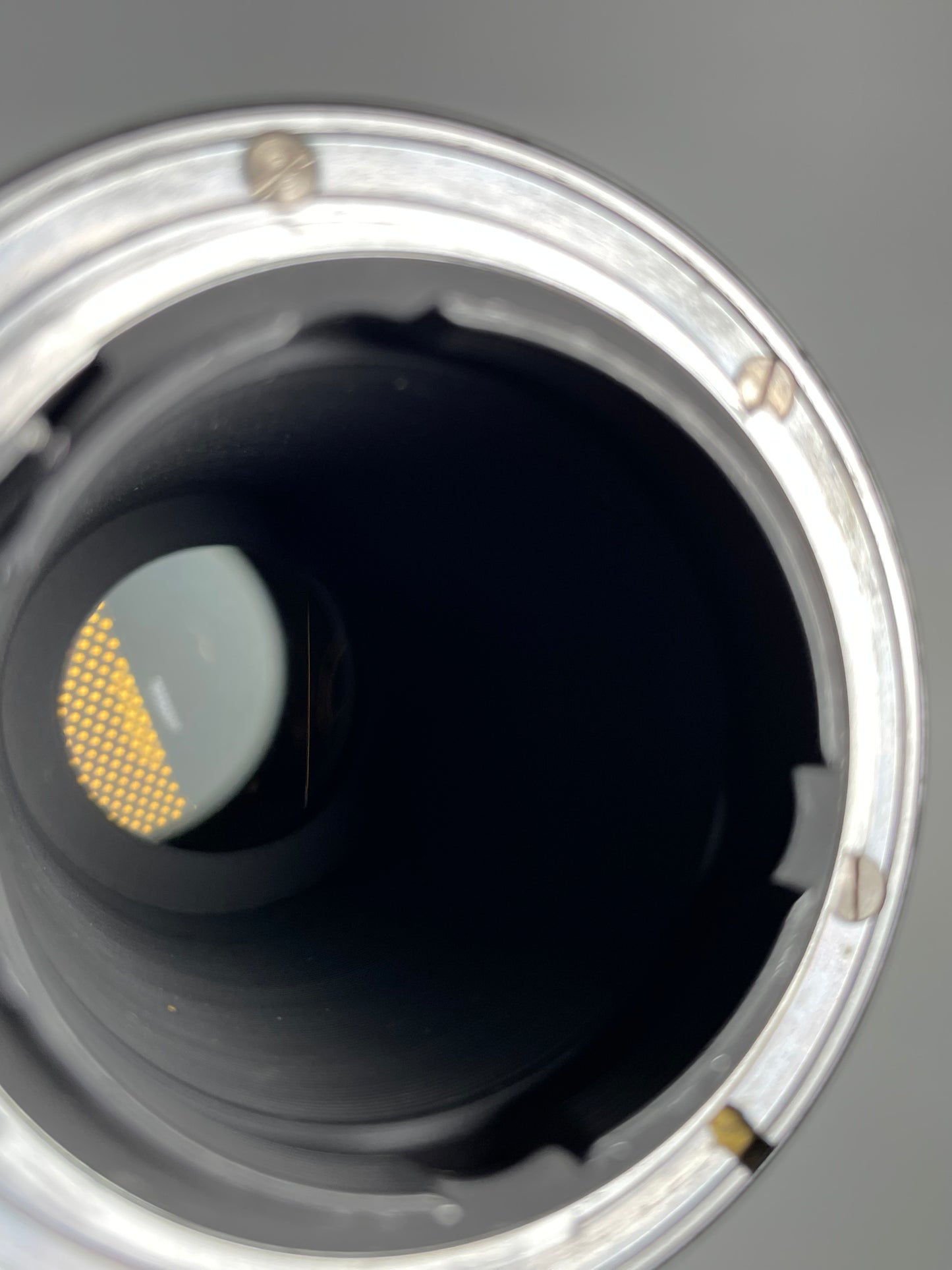 Nikon Nikkor Telephoto-Zoom 8.5cm-25cm (85mm-250mm) f4-4.5 Non-AI Lens