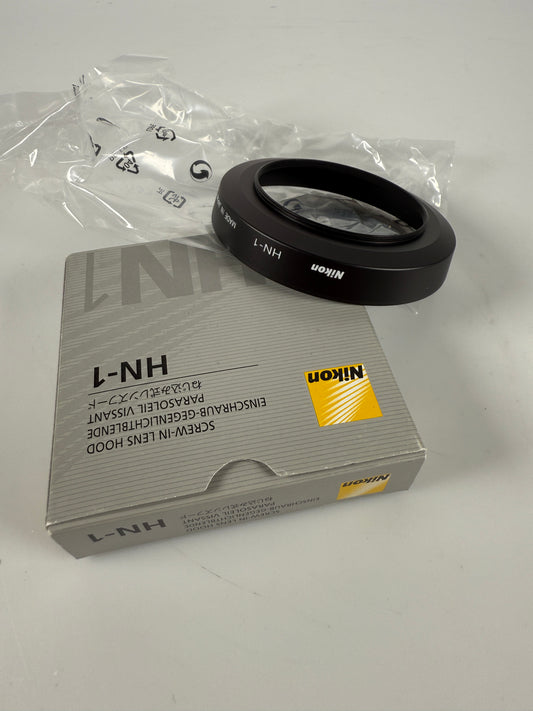 Nikon HN-1 lens hood 24mm, 28mm, 35mm