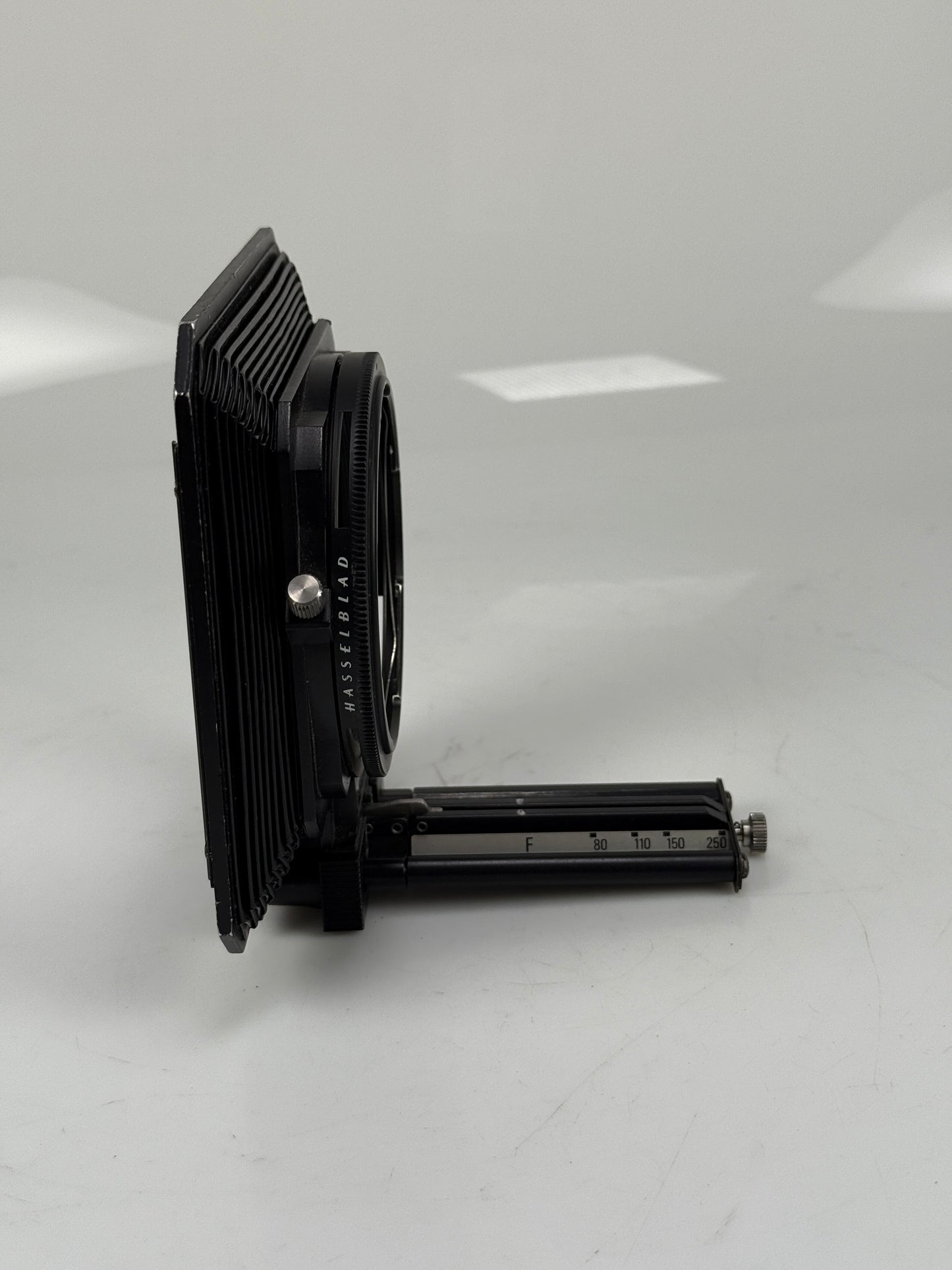 Hasselblad 40676 50-70 Lens Pro Shade Bellows Hood w/ bay 60 adapter