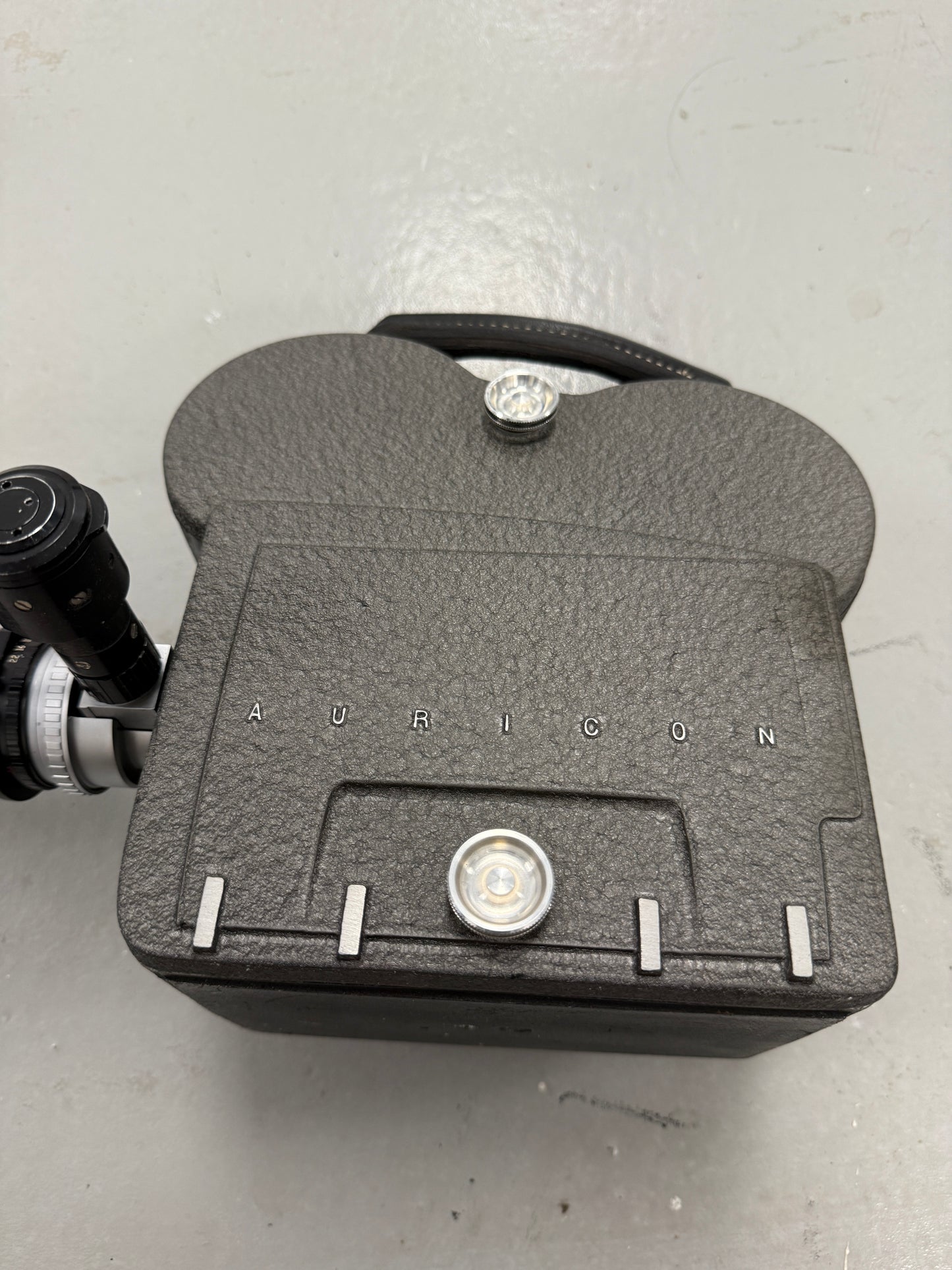 BACH Auricon CM-72A Cine Voice Cinema Sound Camera w/ angenieux 12-120mm f2.2 lens