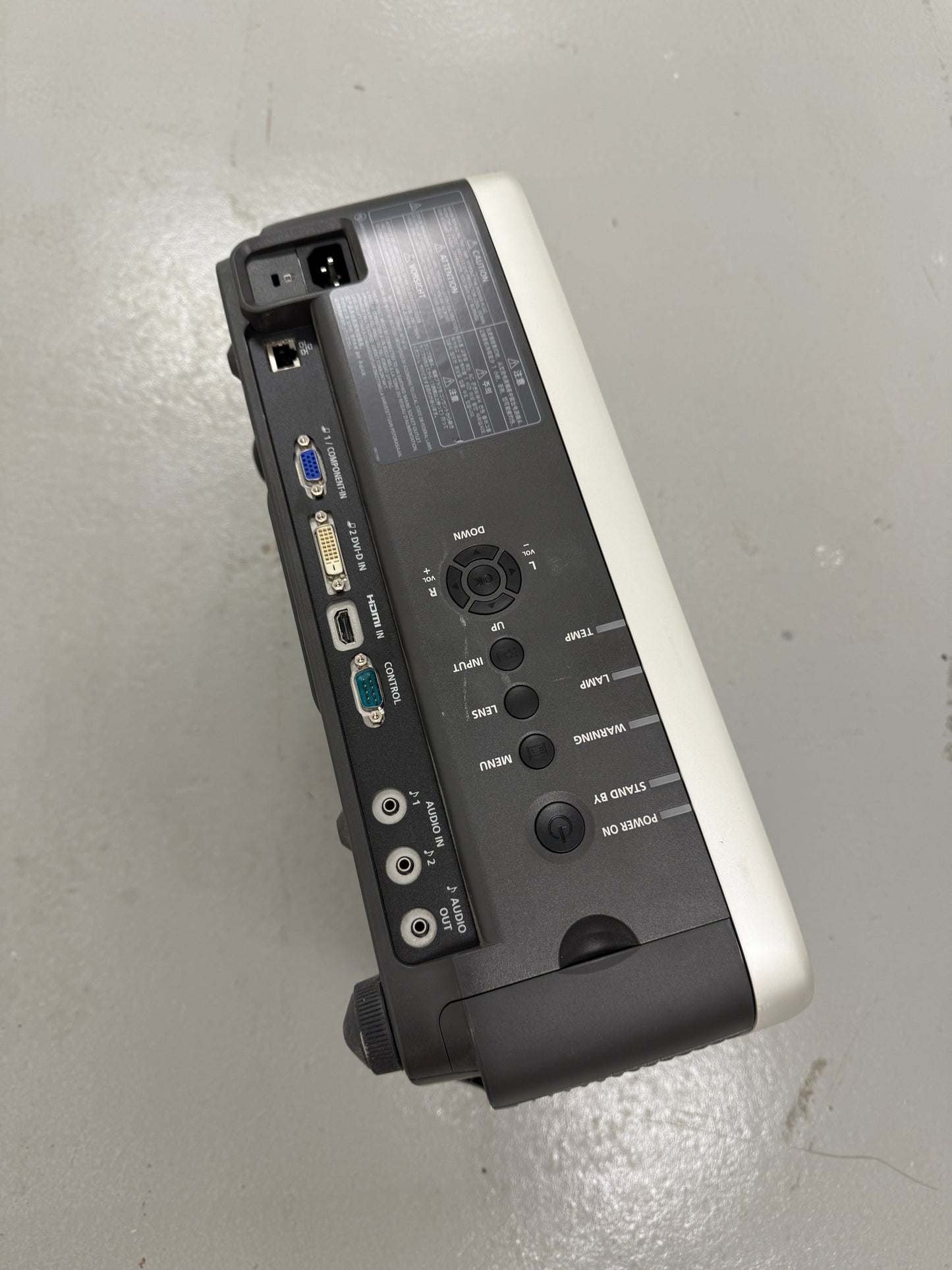 Canon WUX4000 Professional Projector w/ Canon Zoom LensNo Remote