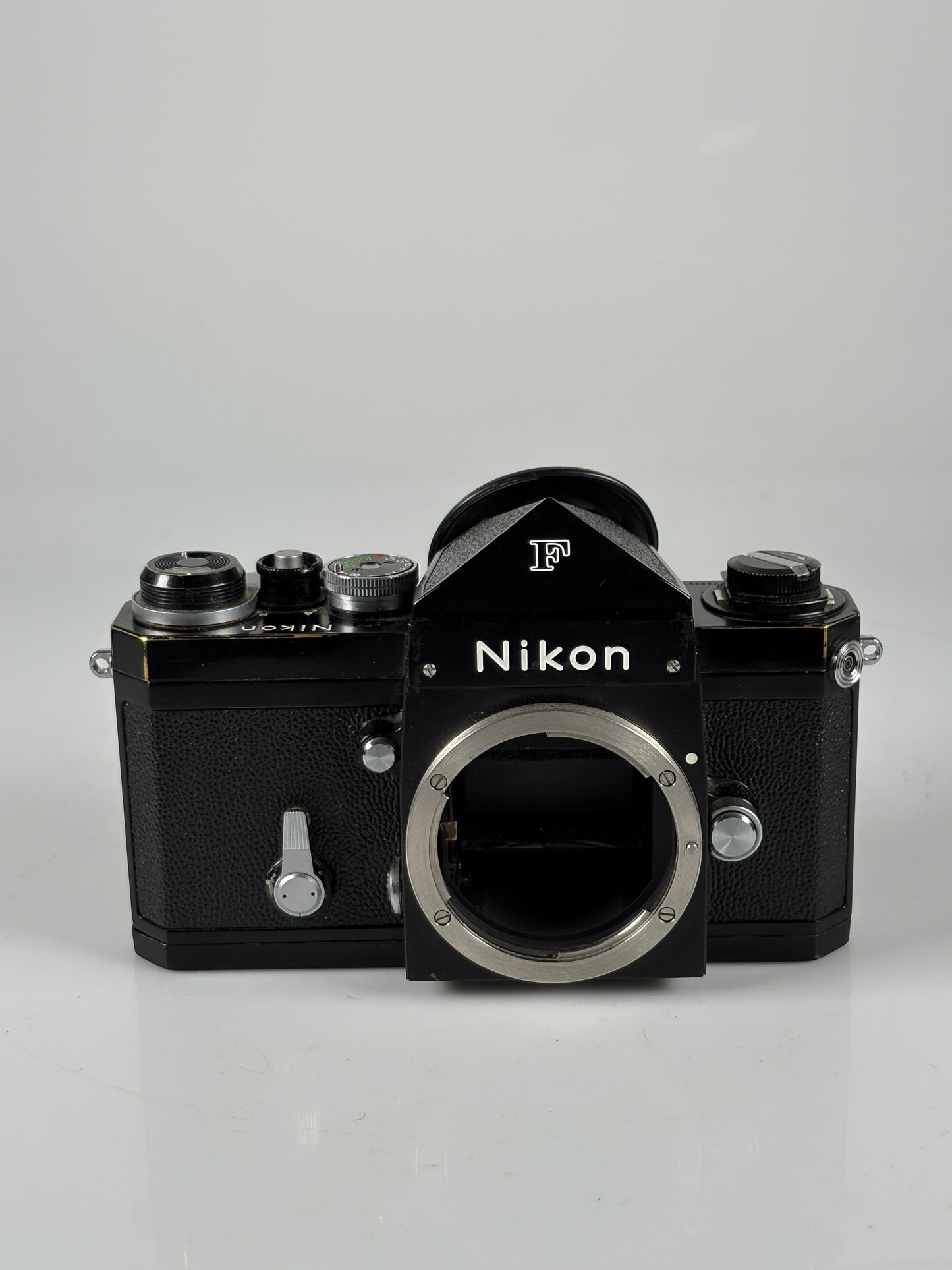 Nikon F Black body prism eye level finder 35mm film camera