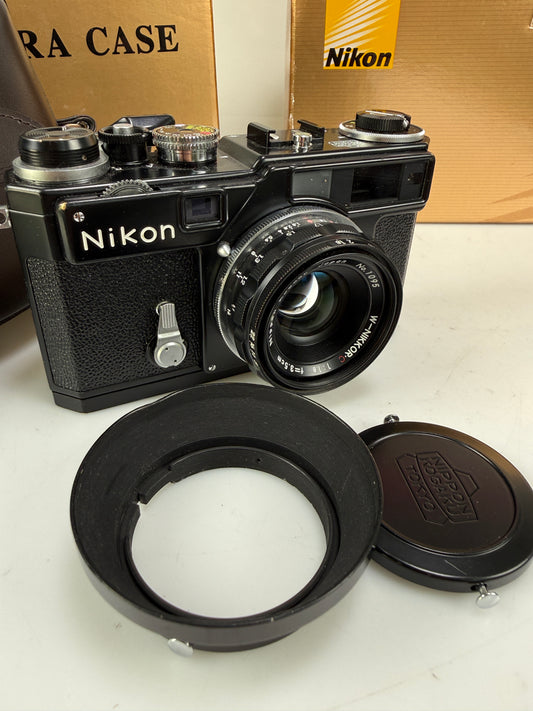 Nikon SP Limited Edition Black Body w/ 3.5cm 35mm f1.8 lens kit