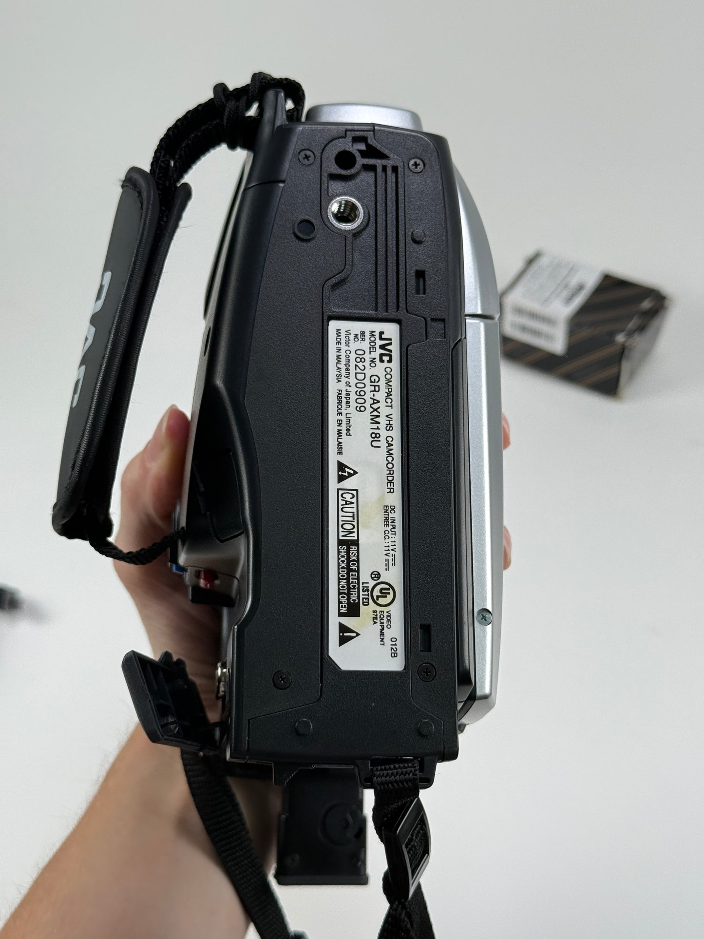 JVC GR-AXM18U Compact VHS-C Camcorder Bundle with power supply