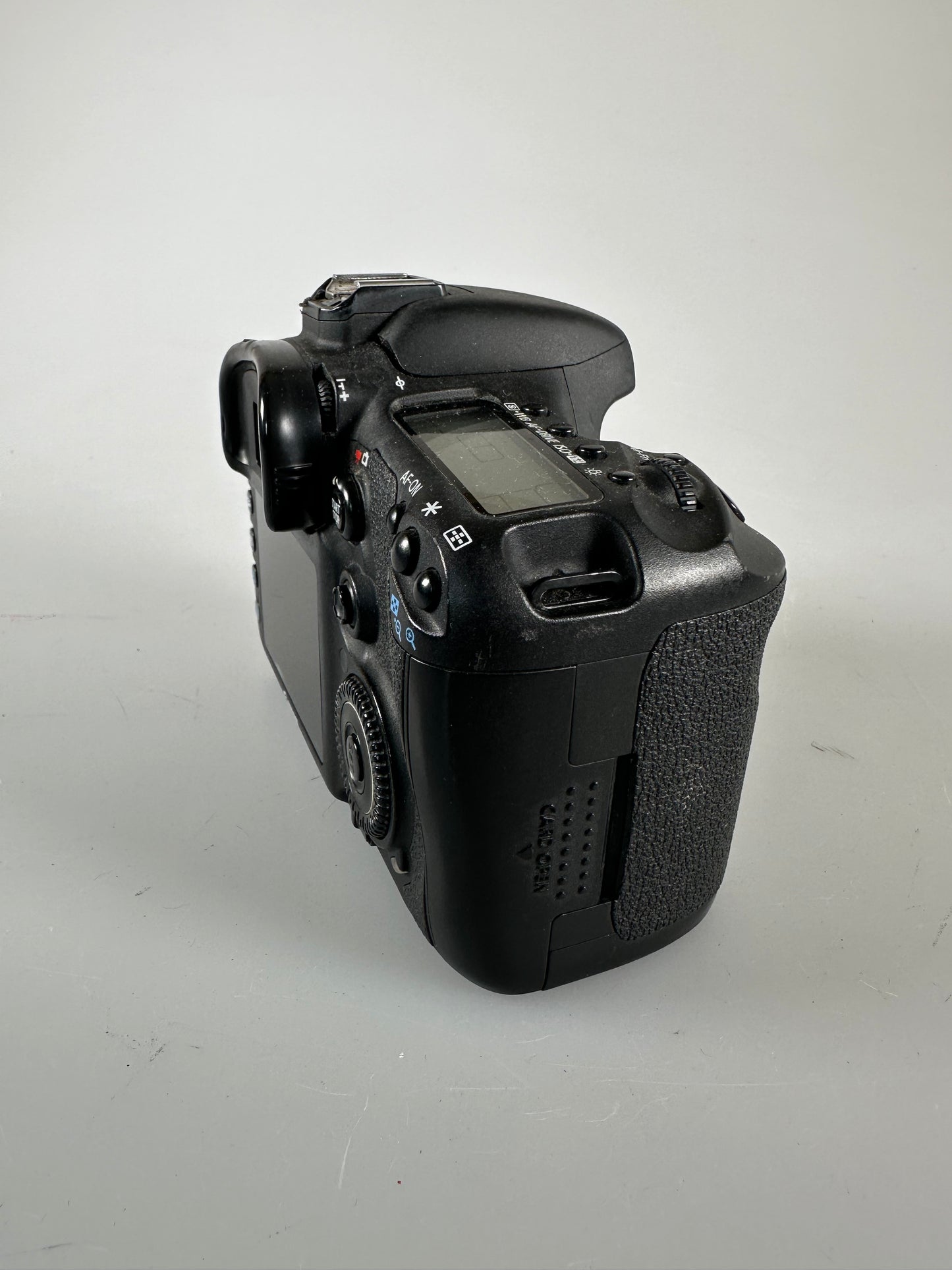 Canon EOS 7D 18MP Digital SLR Camera Body