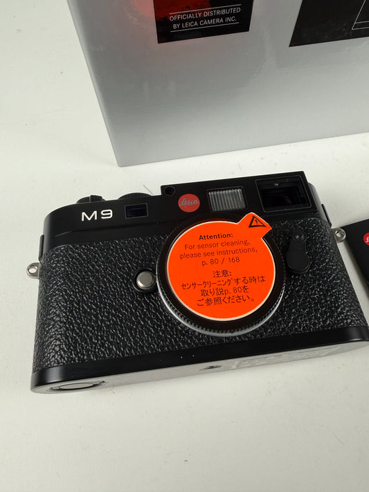 Leica M9 18.0MP Digital Rangefinder Camera Black Paint 10704