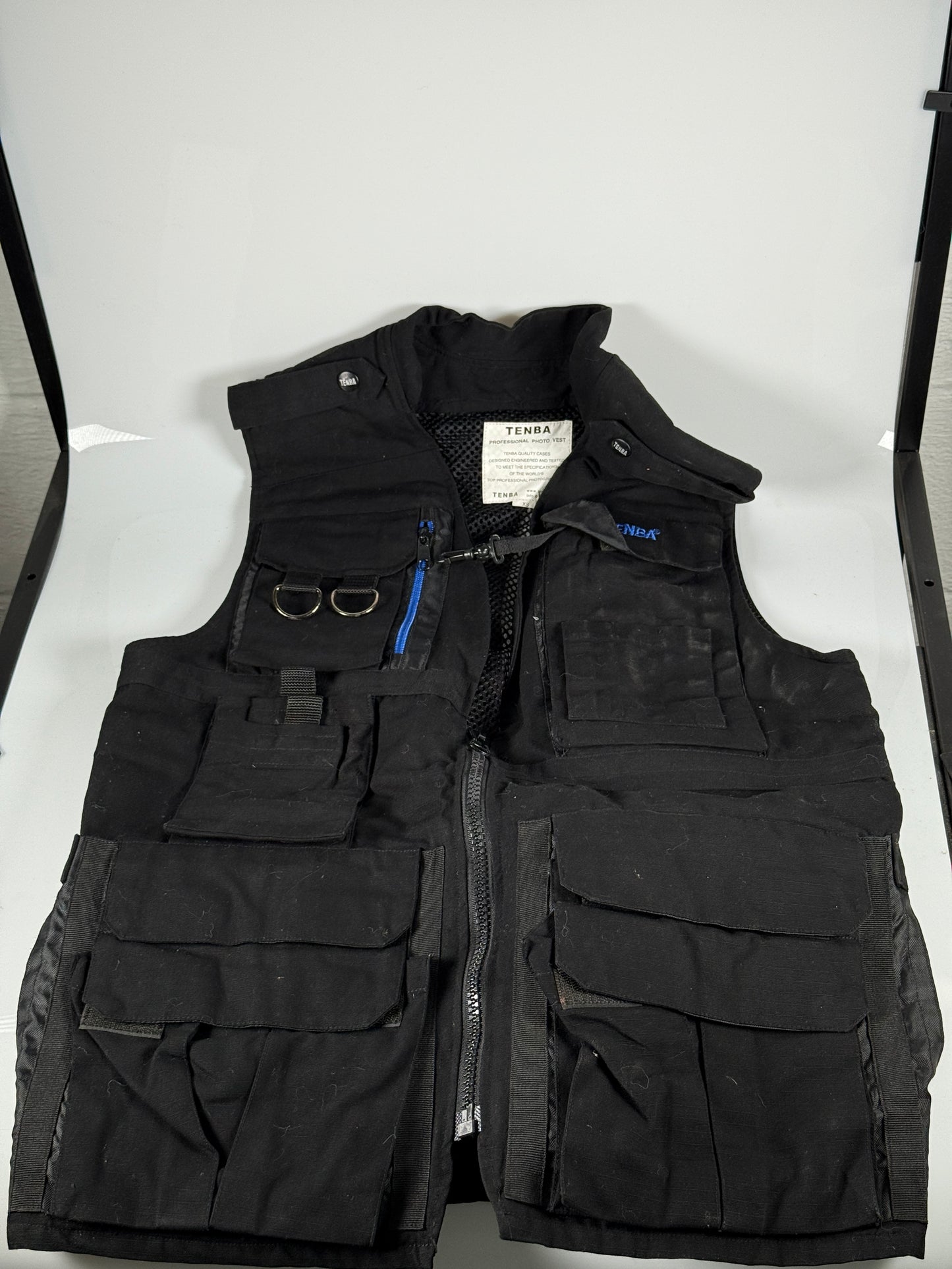 Tenba Vest Men's XS Black Professional Photography Vented Outdoor Photo