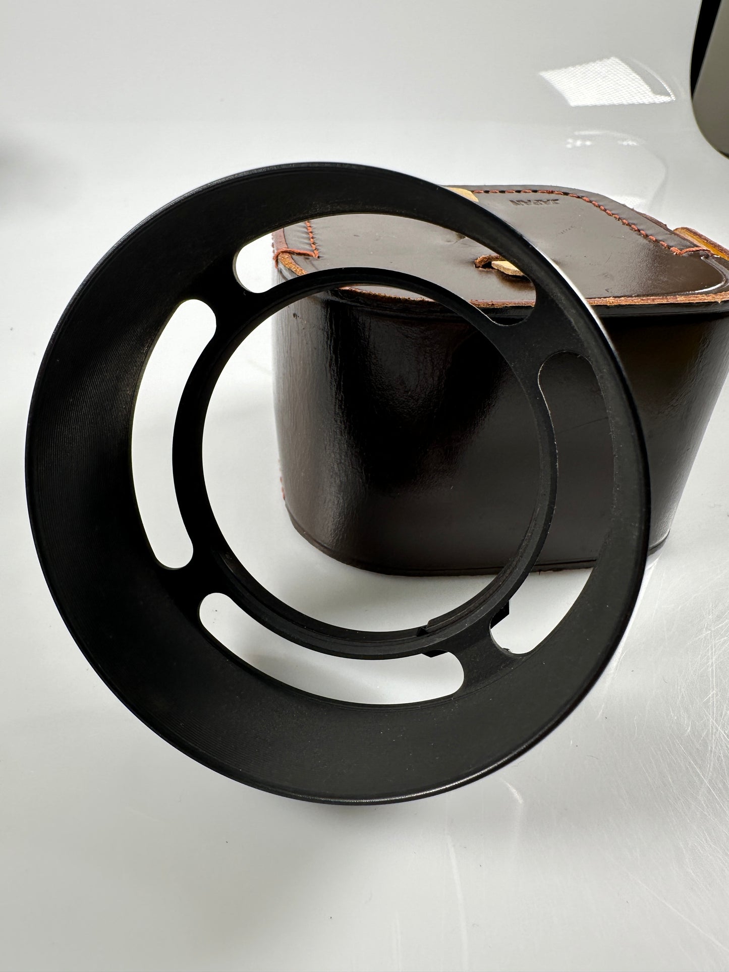 Canon Metal Lens Hood for 50mm f1.2 LTM Lens with case