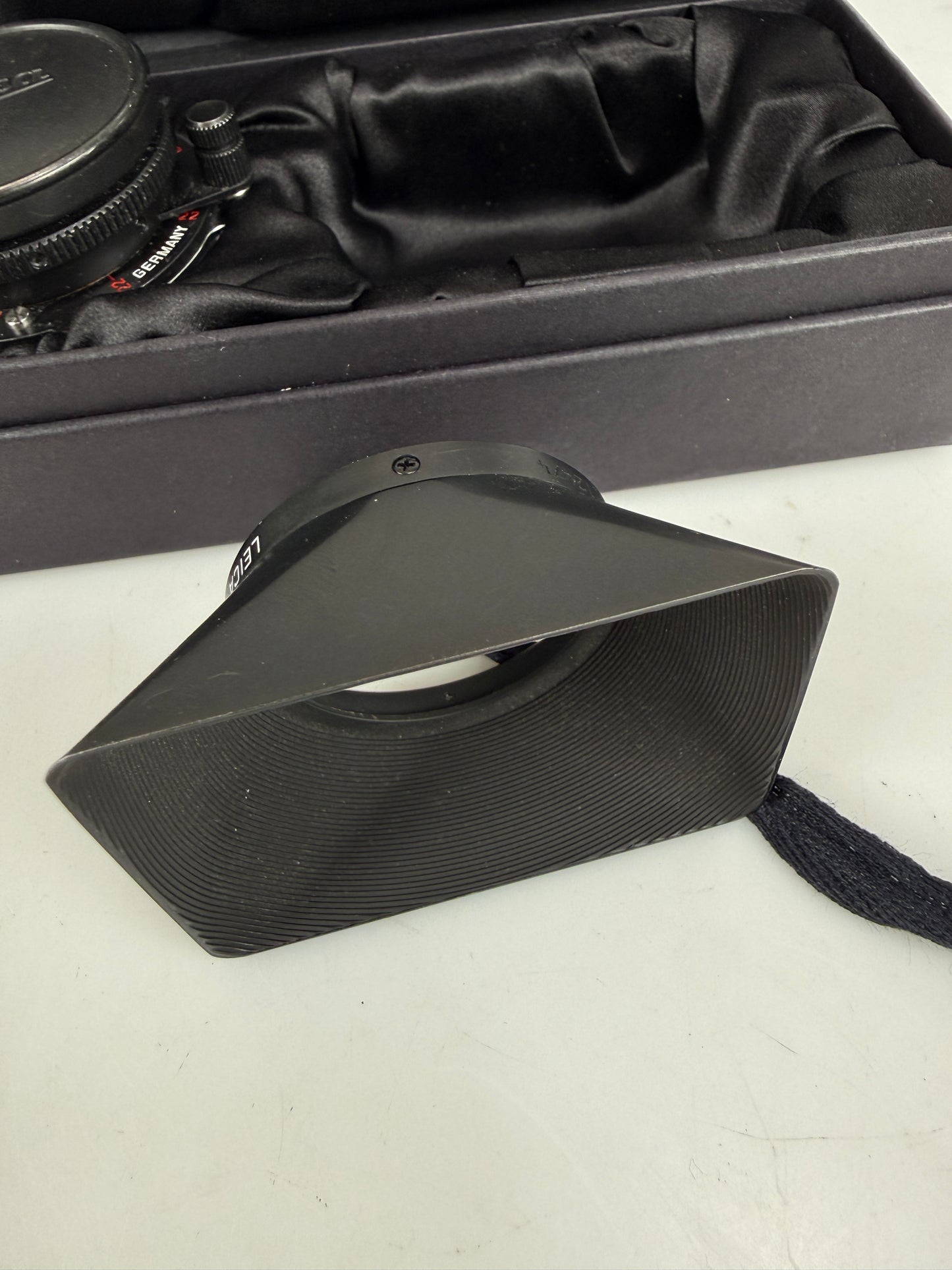 Leica 28mm F5.6 Summaron-M Matte Black chrome #11928 RARE