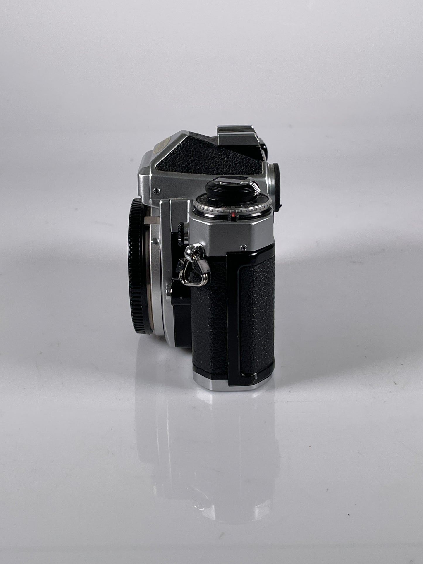 Nikon FE Chrome 35mm SLR Film Camera Body