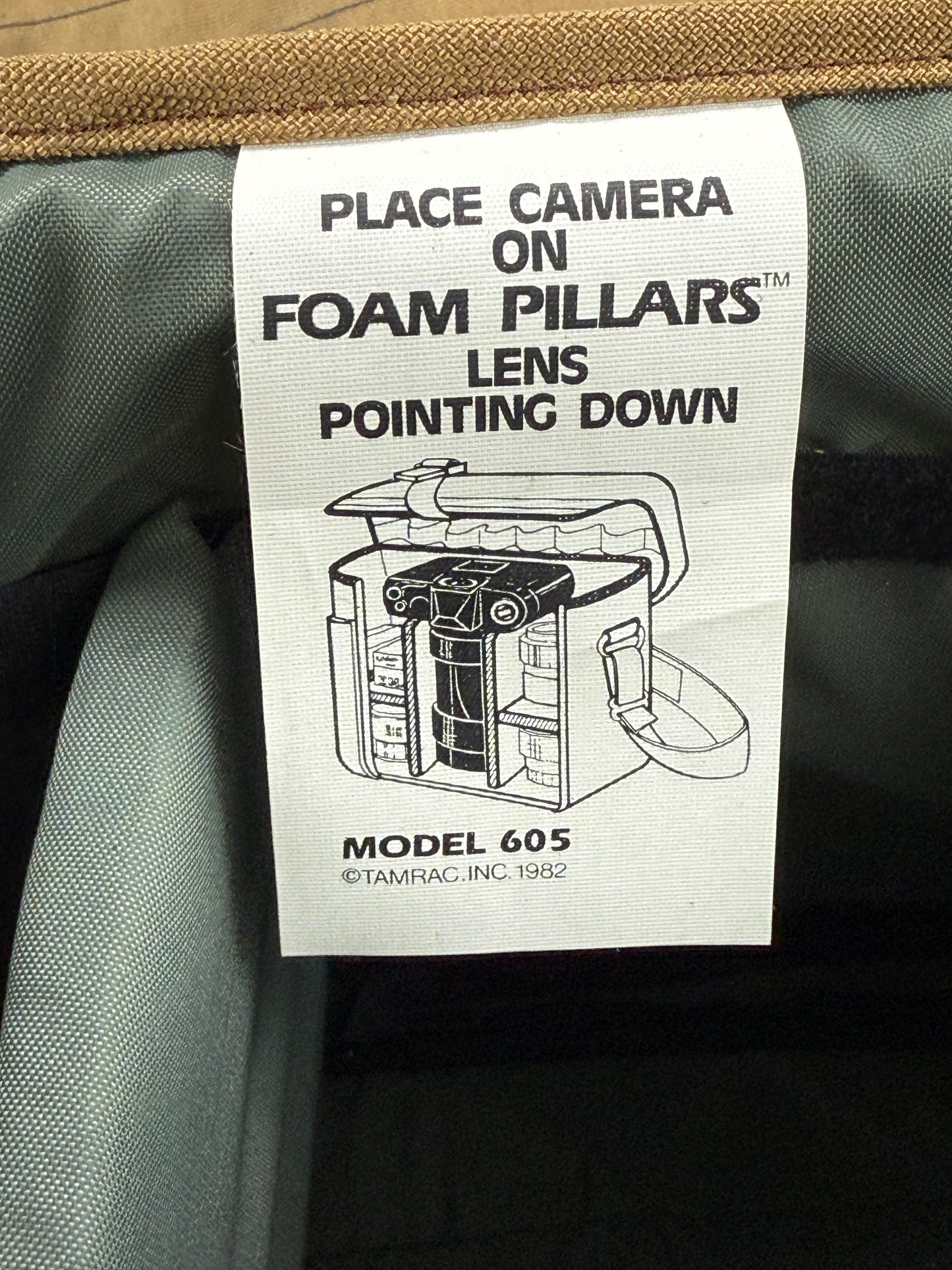 Vintage Tamrac Camera & Lens Bag USA Shoulder Strap - Model 605 tan