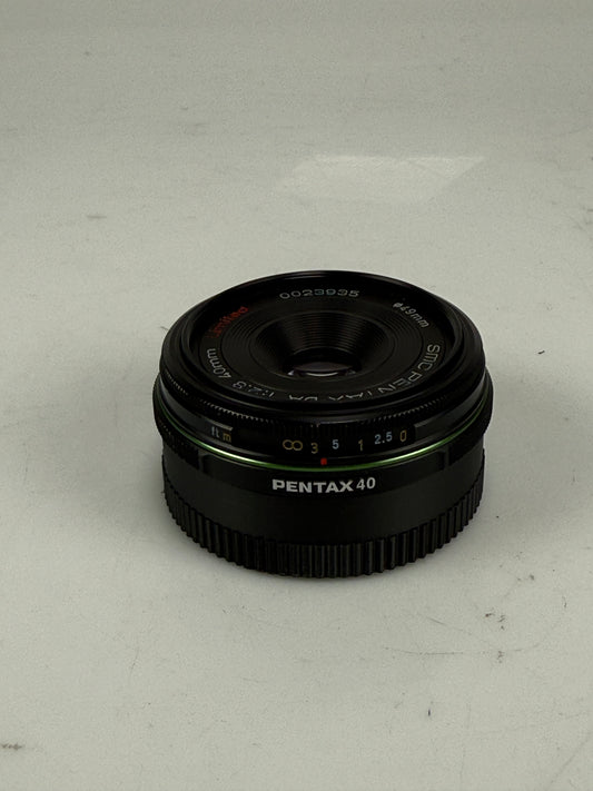 PENTAX SMC Pentax-DA 40mm f2.8 Limited Lens