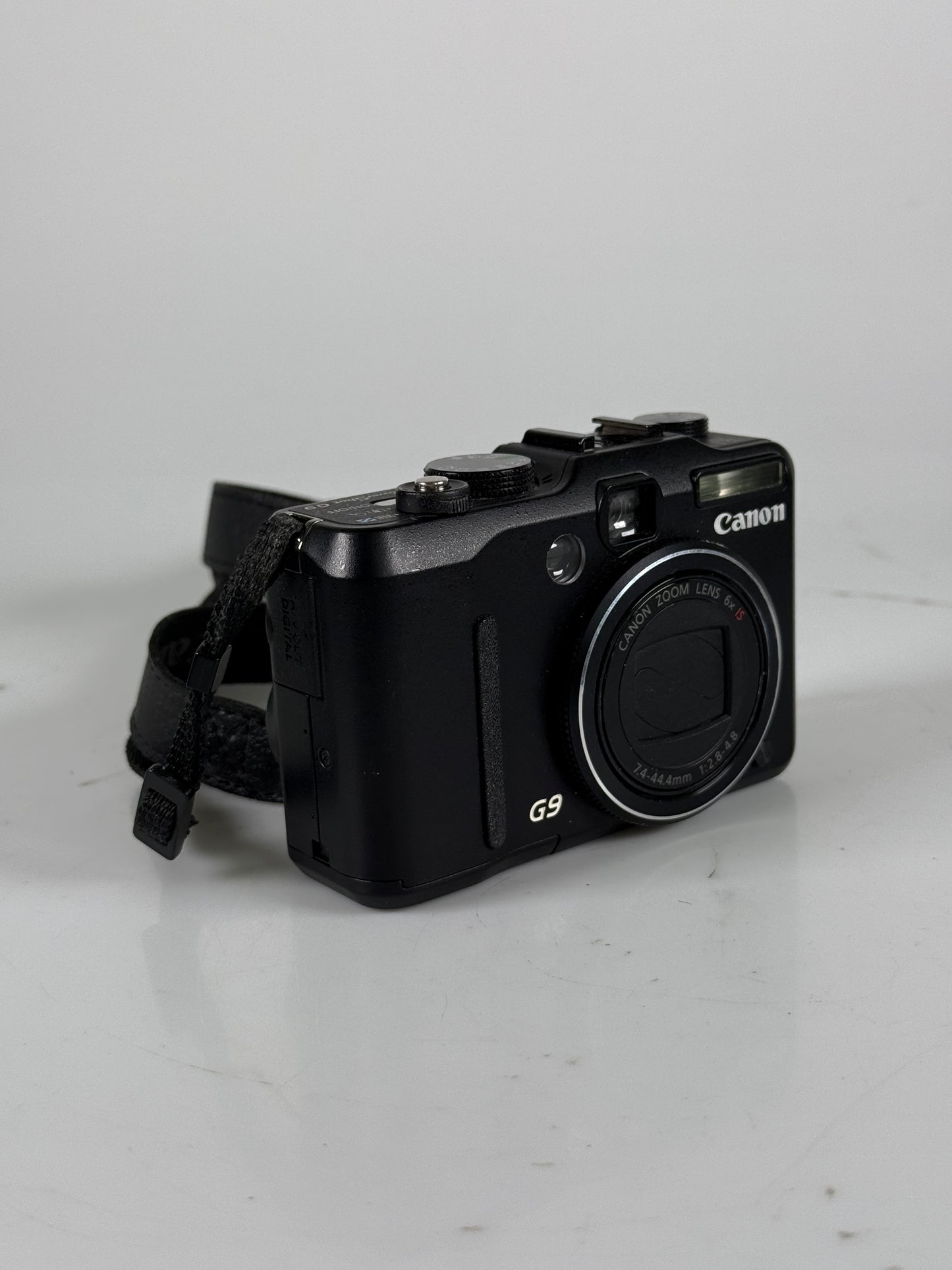 Canon PowerShot G9 12.1 MP Digital Camera From Japan