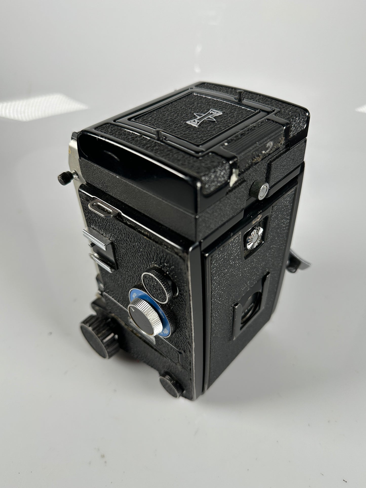 Mamiya C330 Pro F TLR medium format Film camera with waist level