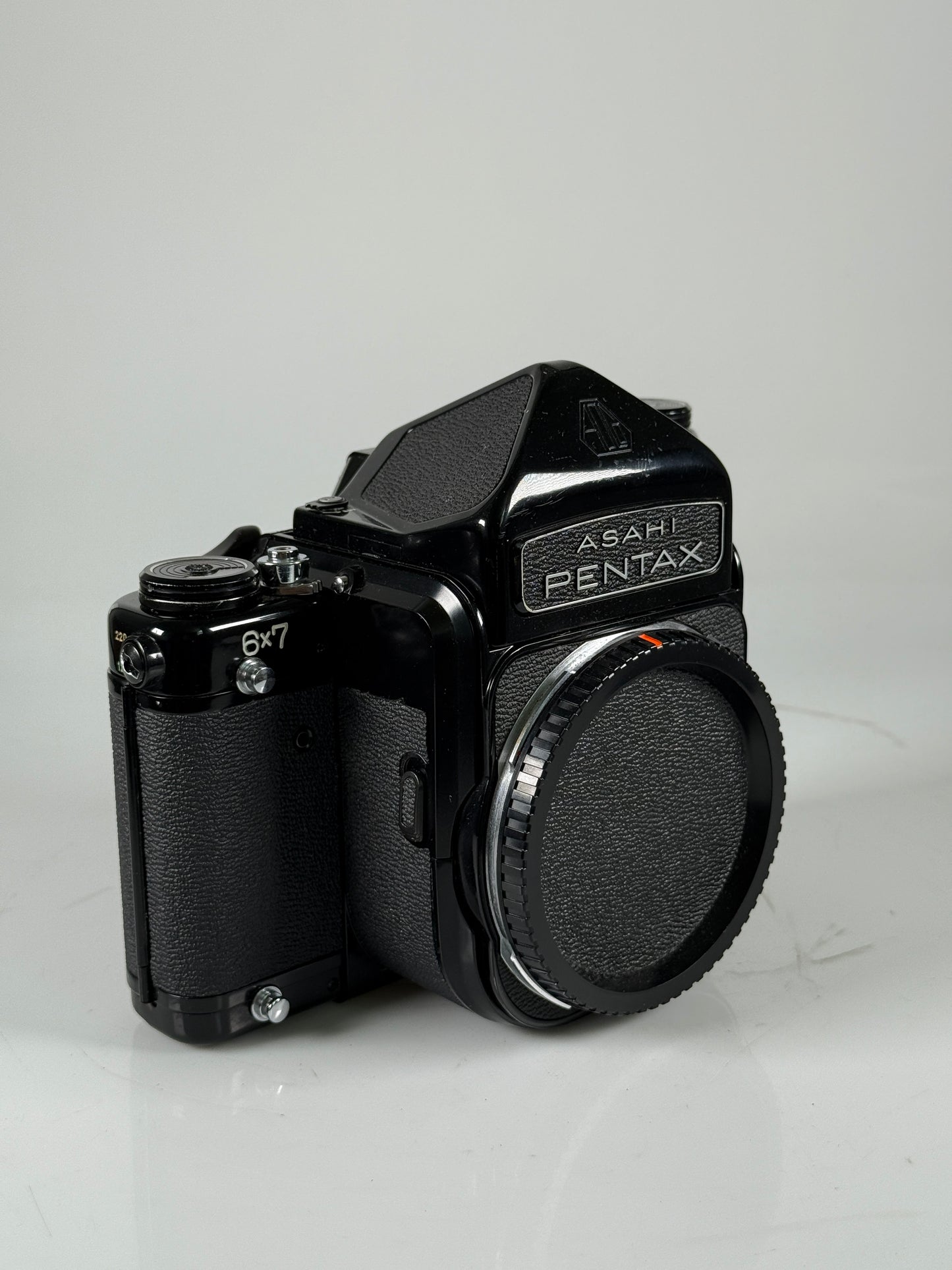 Pentax 67 6x7 Mirror Up MLU Body with metered prism