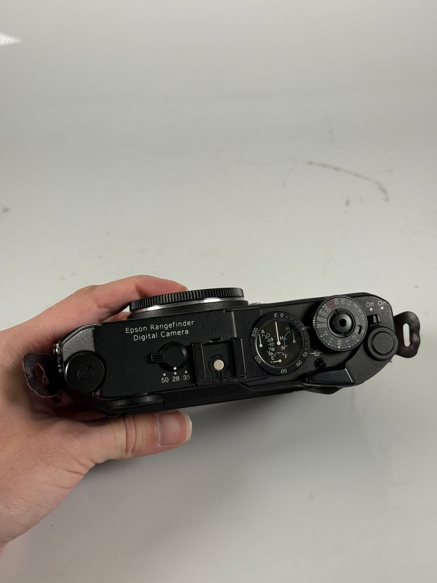 Epson R-D1 6.1MP Digital Rangefinder Camera Leica M CCD