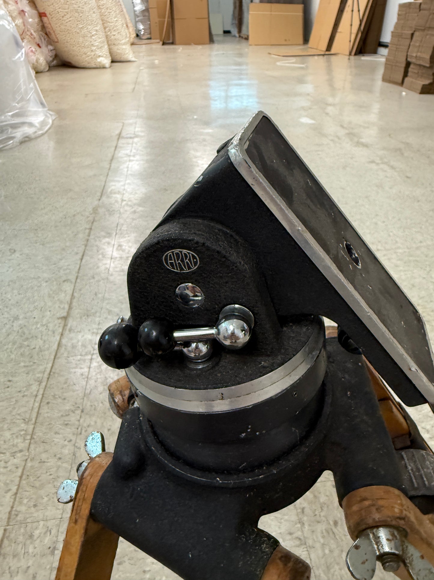 Arri wooden tripod with tilt head RARE vintage short